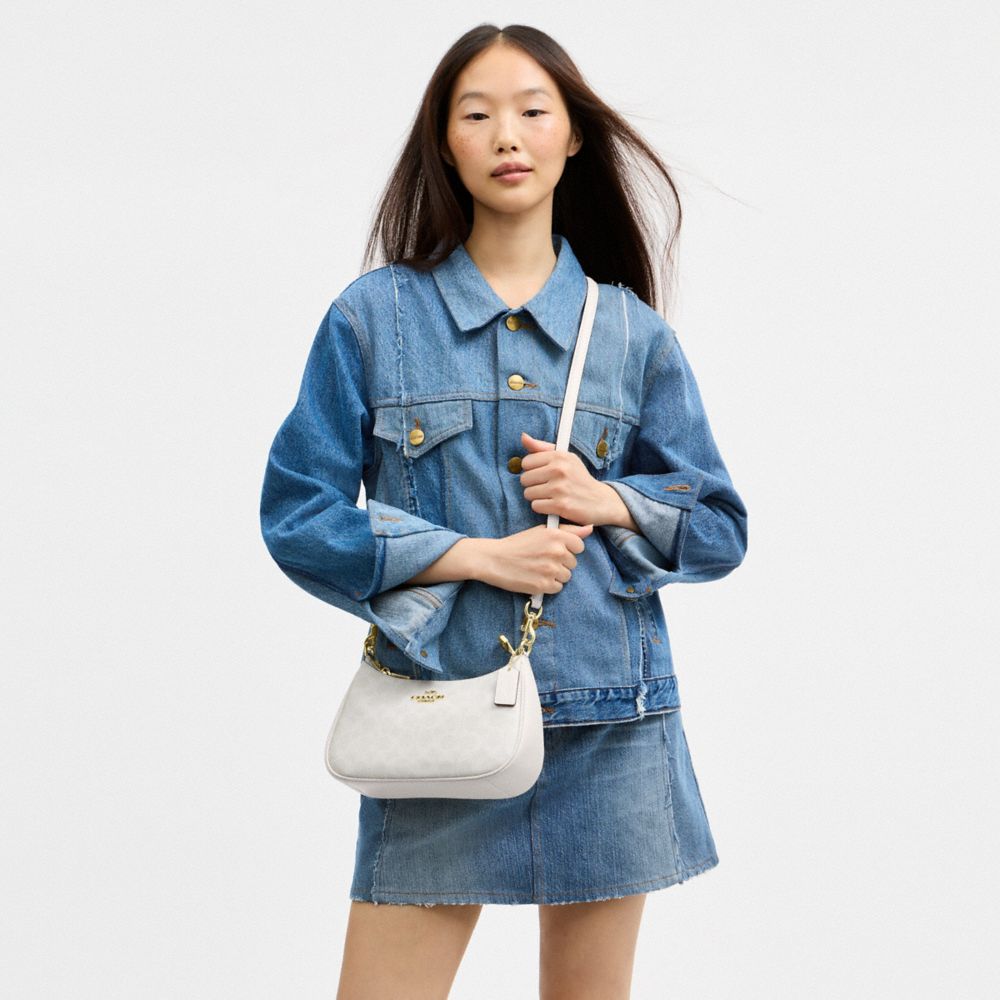 Coach Teri Shoulder Bag In Signature Canvas Gold White Chalk