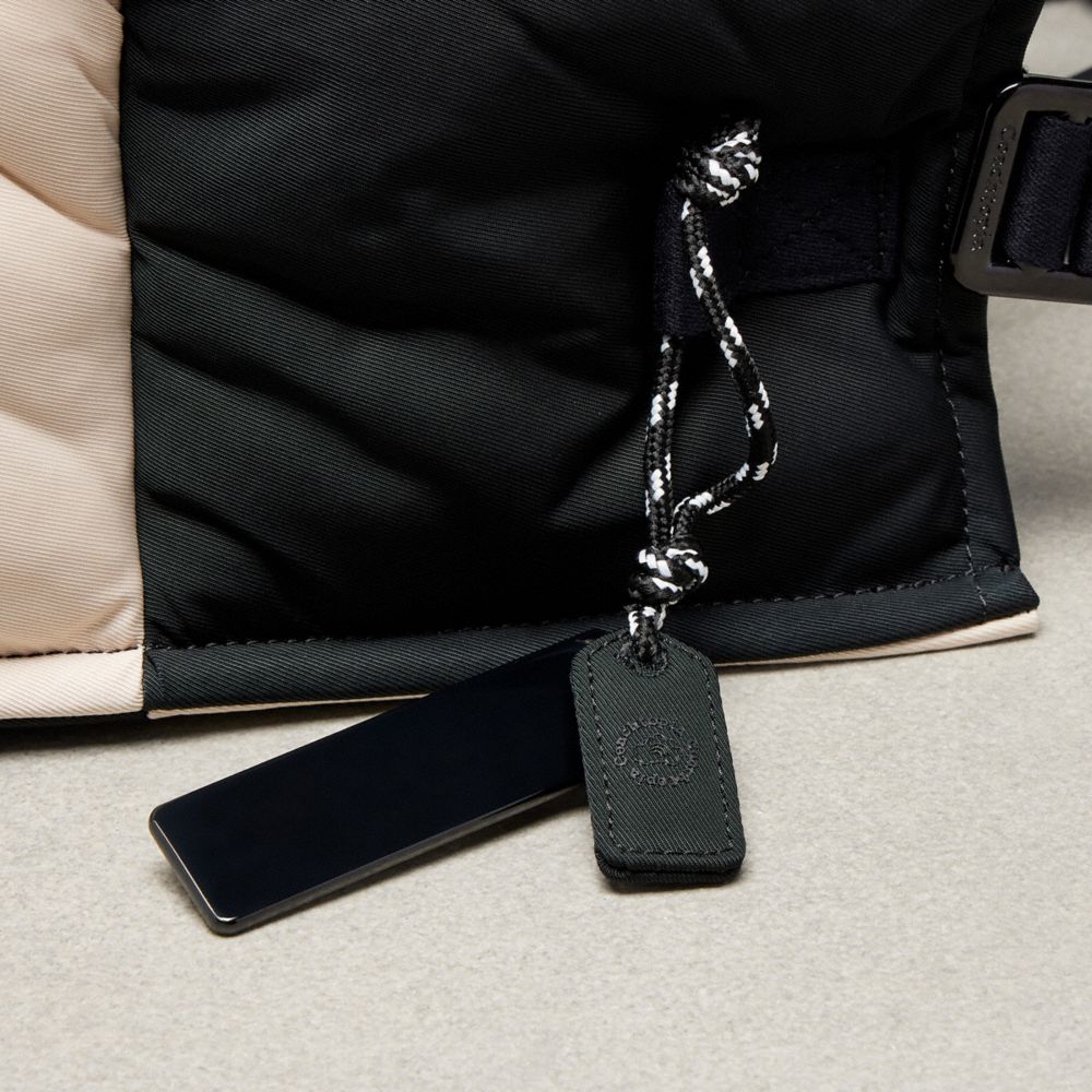 Coach Coachtopia Loop Tote With Checkerboard Quilting Black Cloud