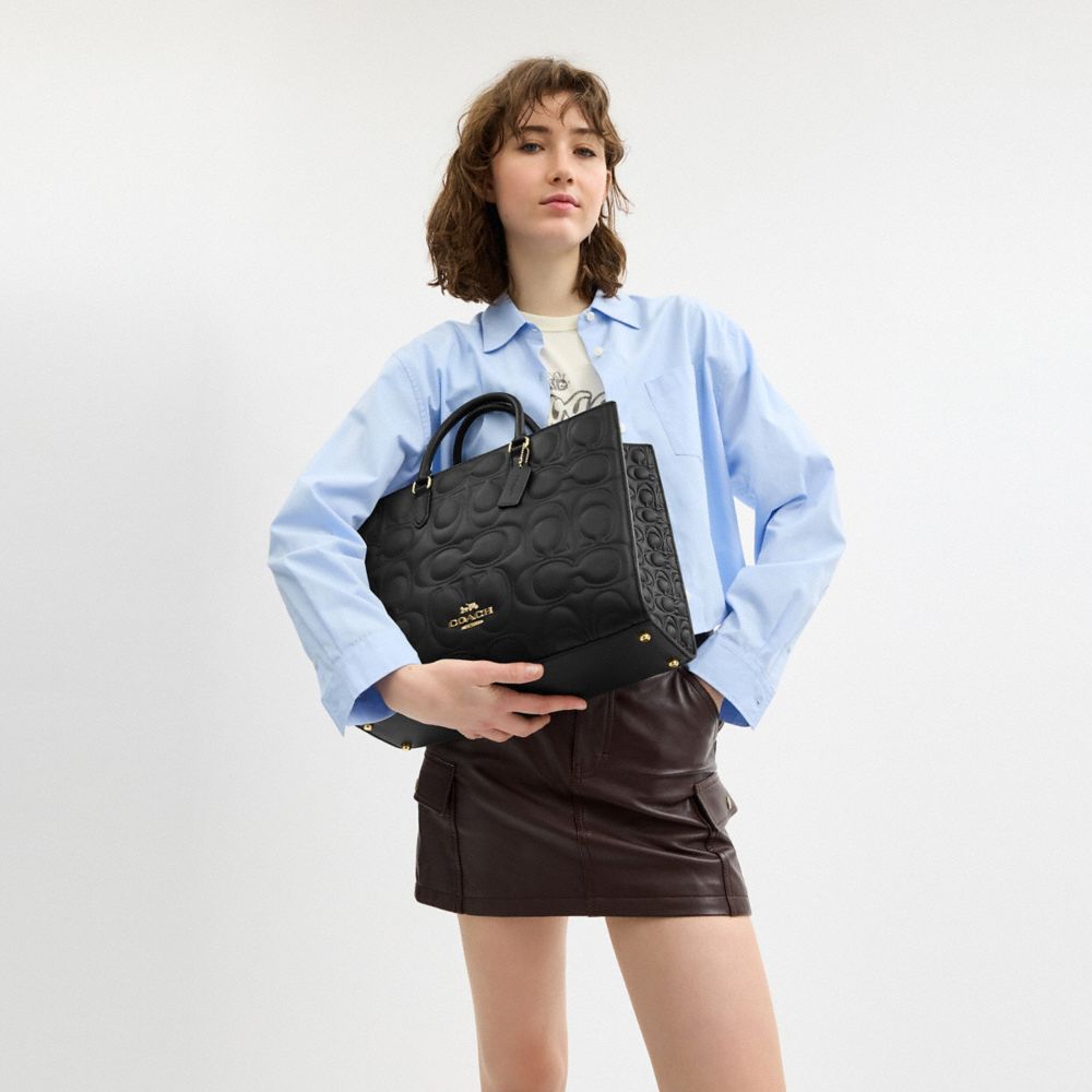 Coach Maggie Tote Bag In Signature Leather Gold Black
