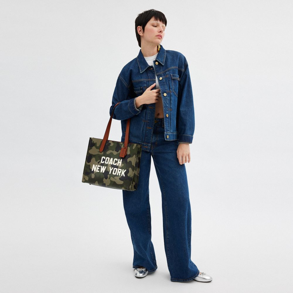 Coach Relay Tote Bag 34 With Camo Print And Coach Graphic Camo