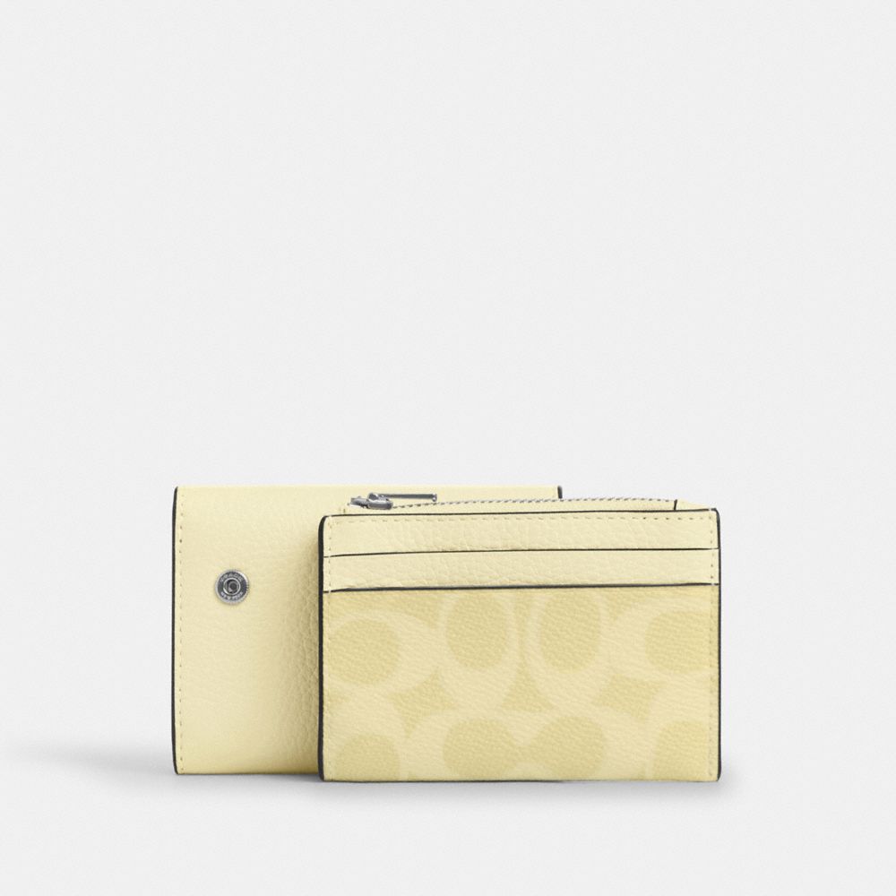 Coach Card Holder Wallet In Signature Canvas Silver Hay