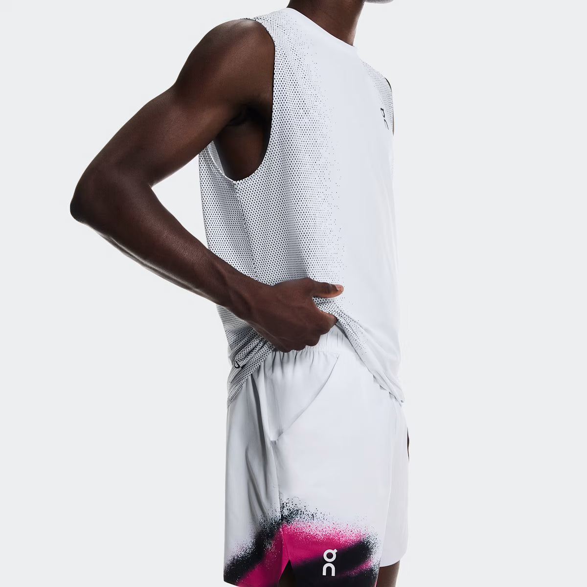 On Court Shorts White | Black