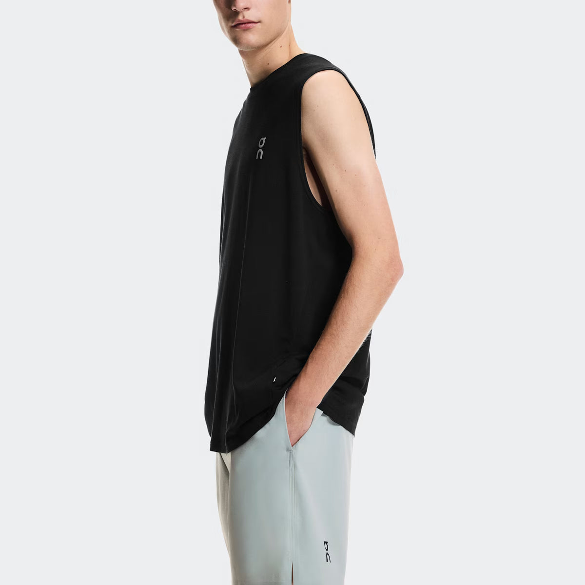 On Focus Shorts Mineral