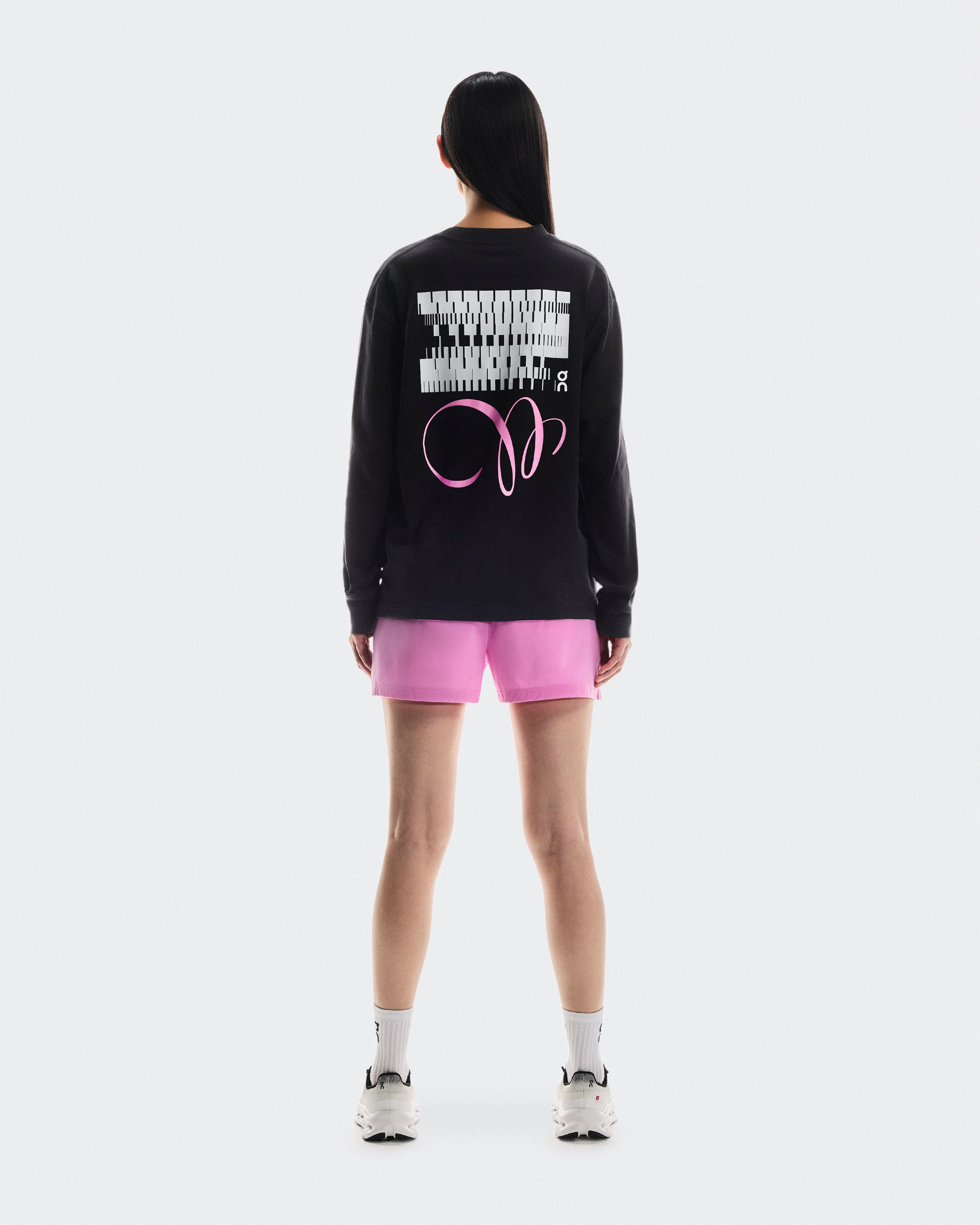 on club long-t graphic Black (Women's)