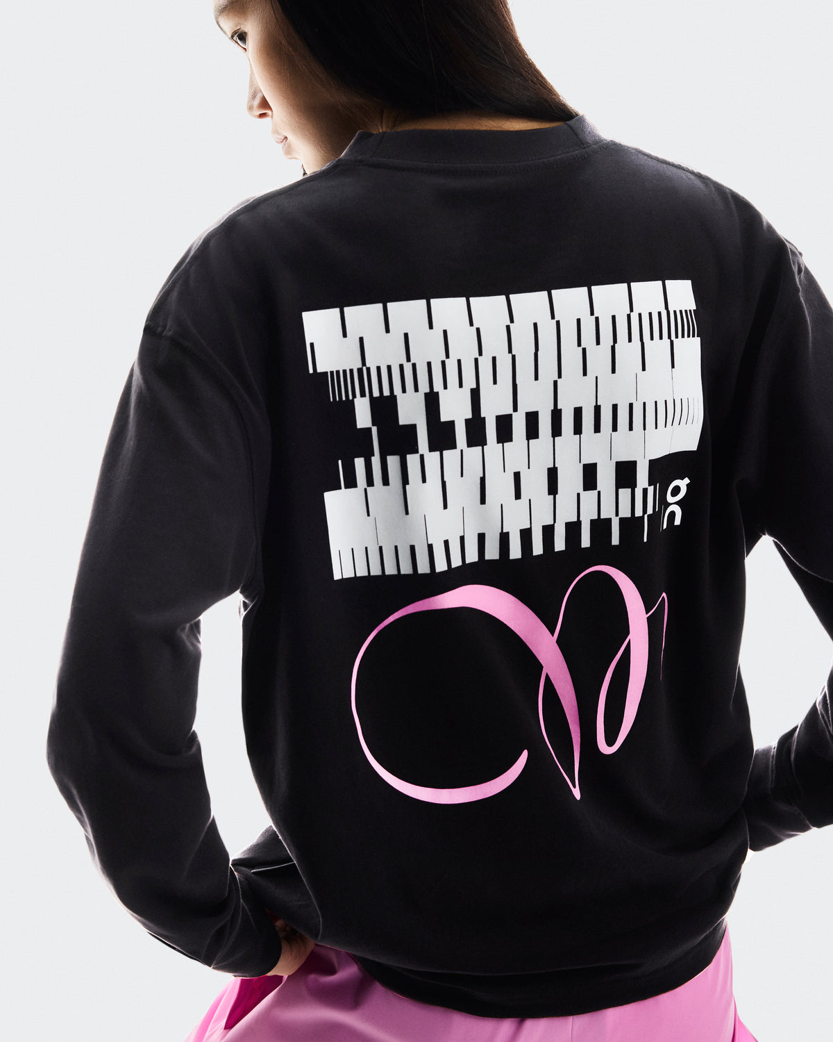On Club Long-T Graphic Black (Women'S) (Women's)