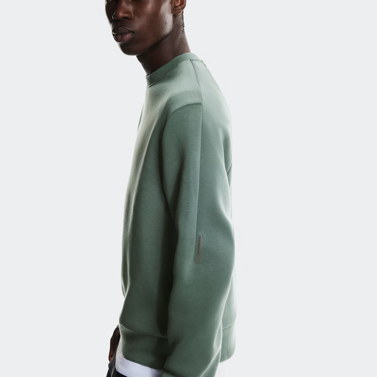 On Focus Tech Crew Olive