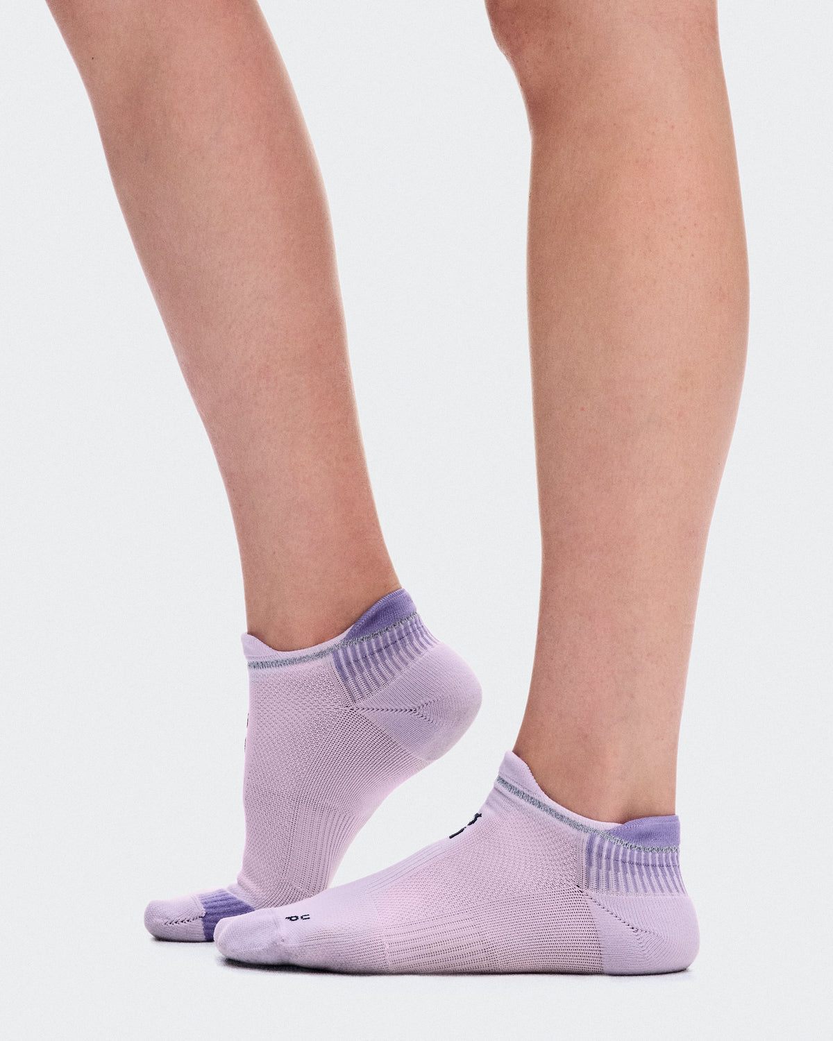 On Performance Run Sock Low Foxglove | Mallow