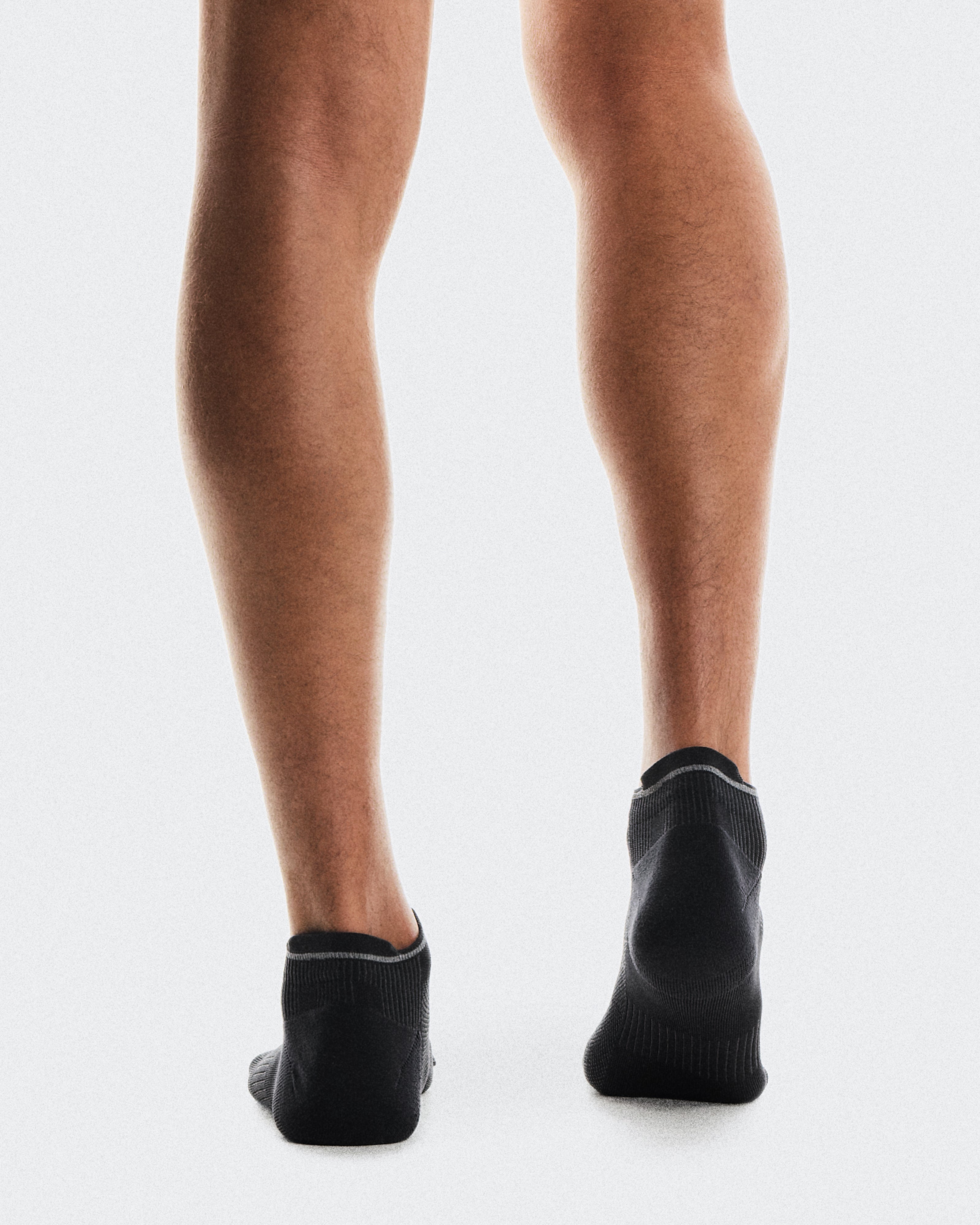 On Elite Run Sock Low Black