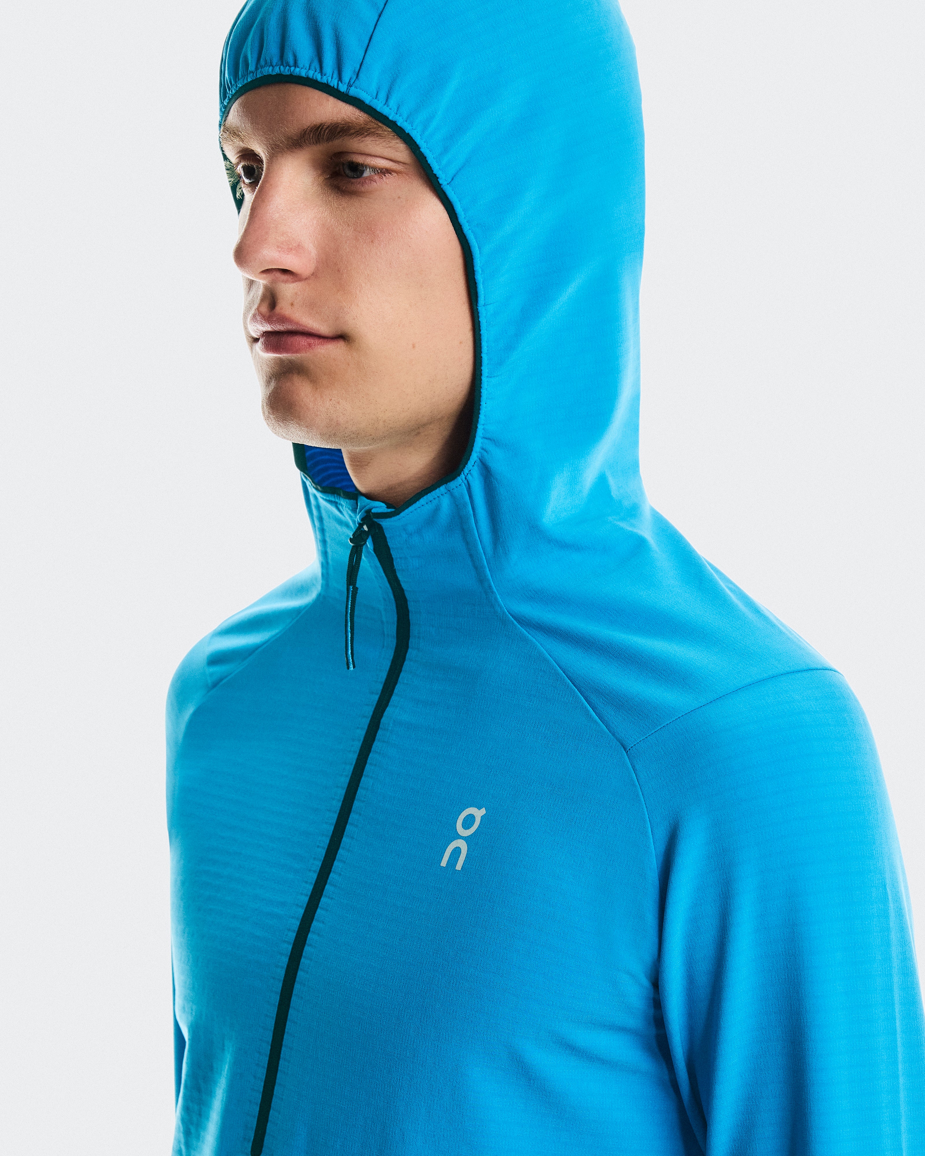 On Pace Hoodie Malibu