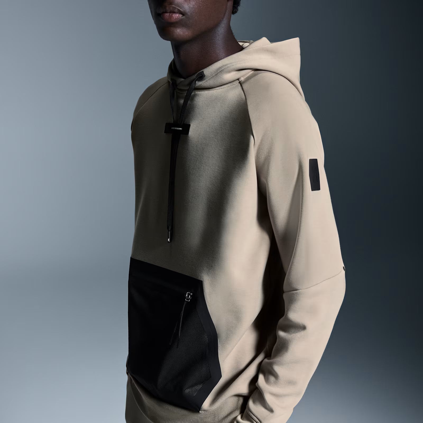 On Hoodie Desert
