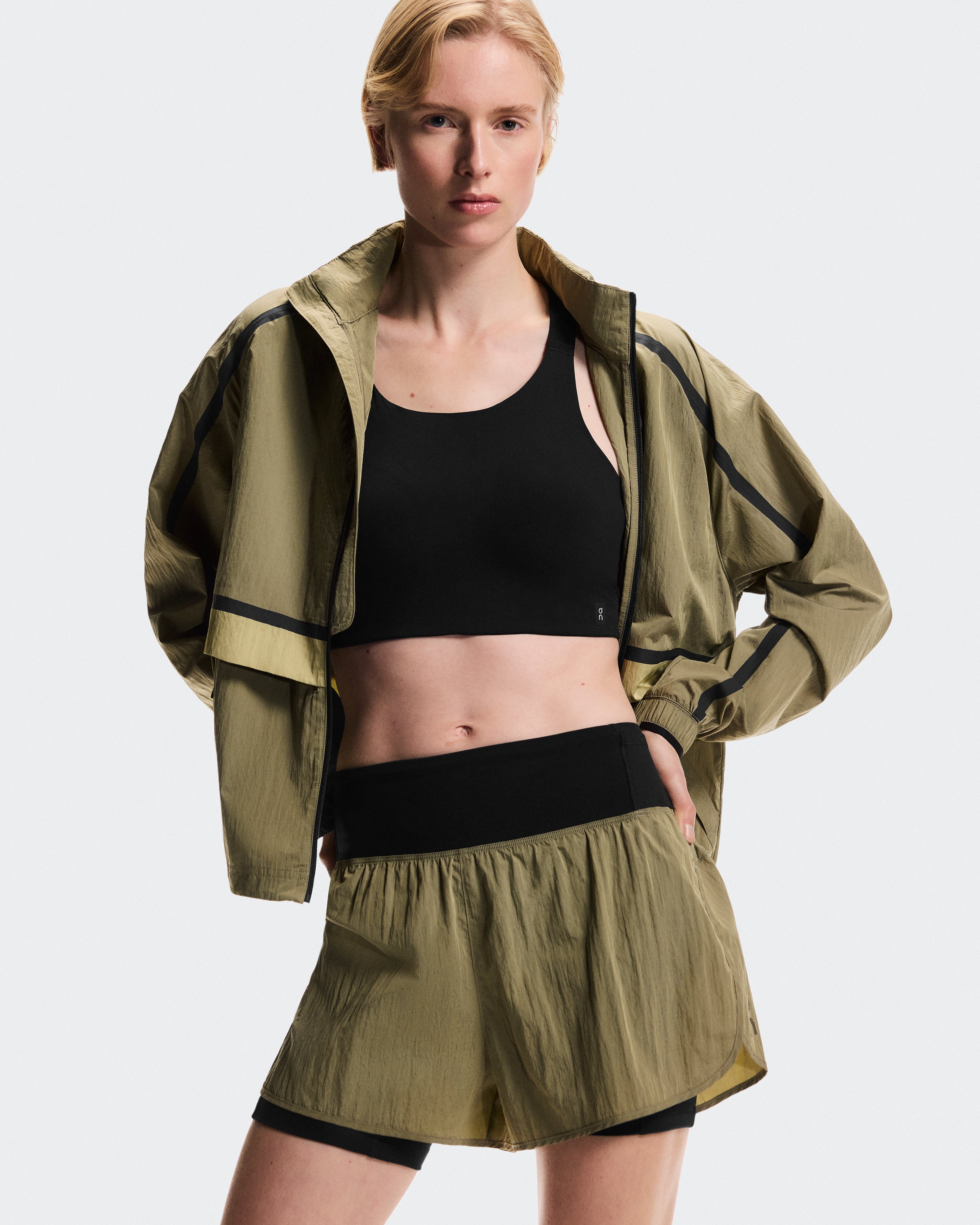 On Performance Volt Shorts Safari (Women'S) (Women's)