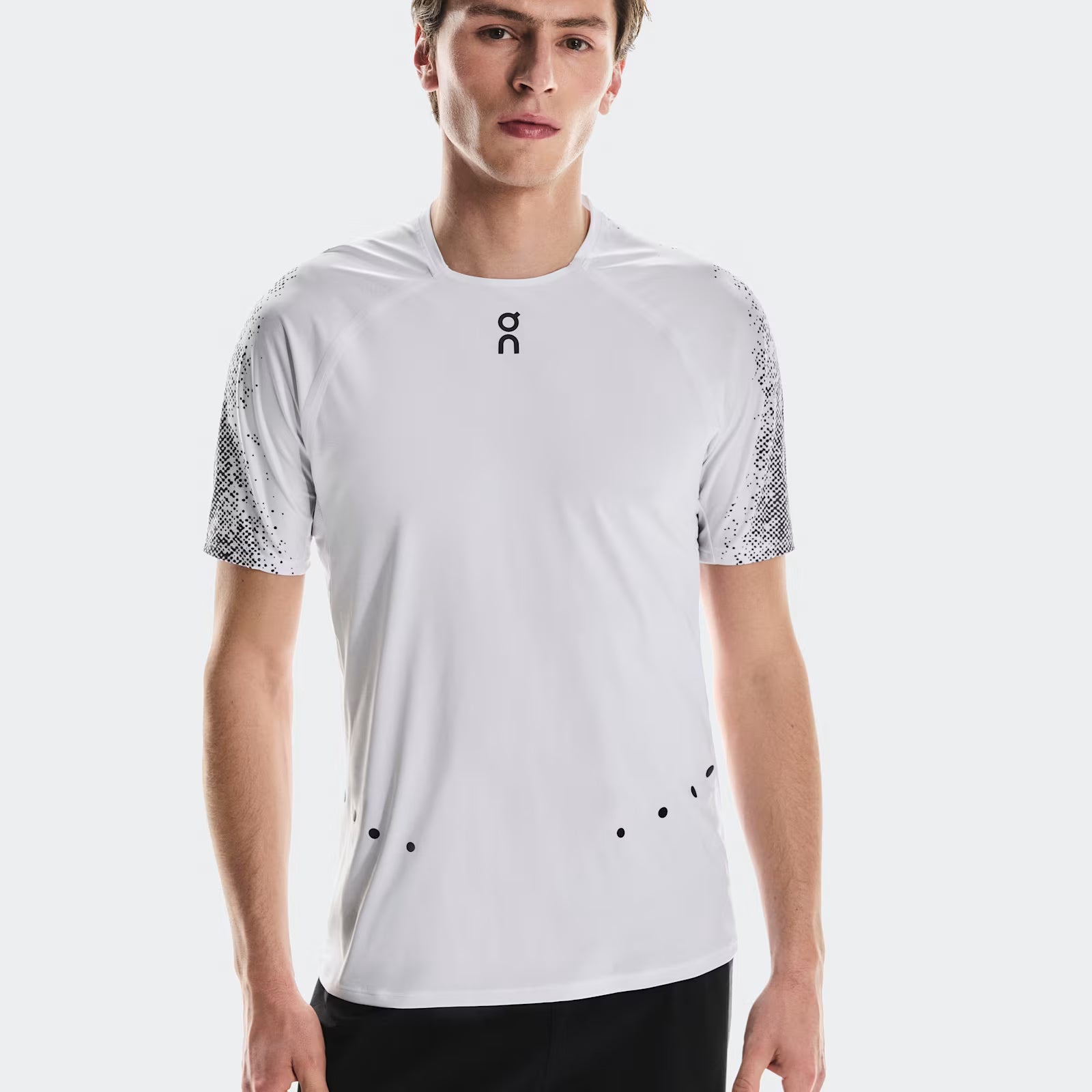 On Ultra-T White | Iron