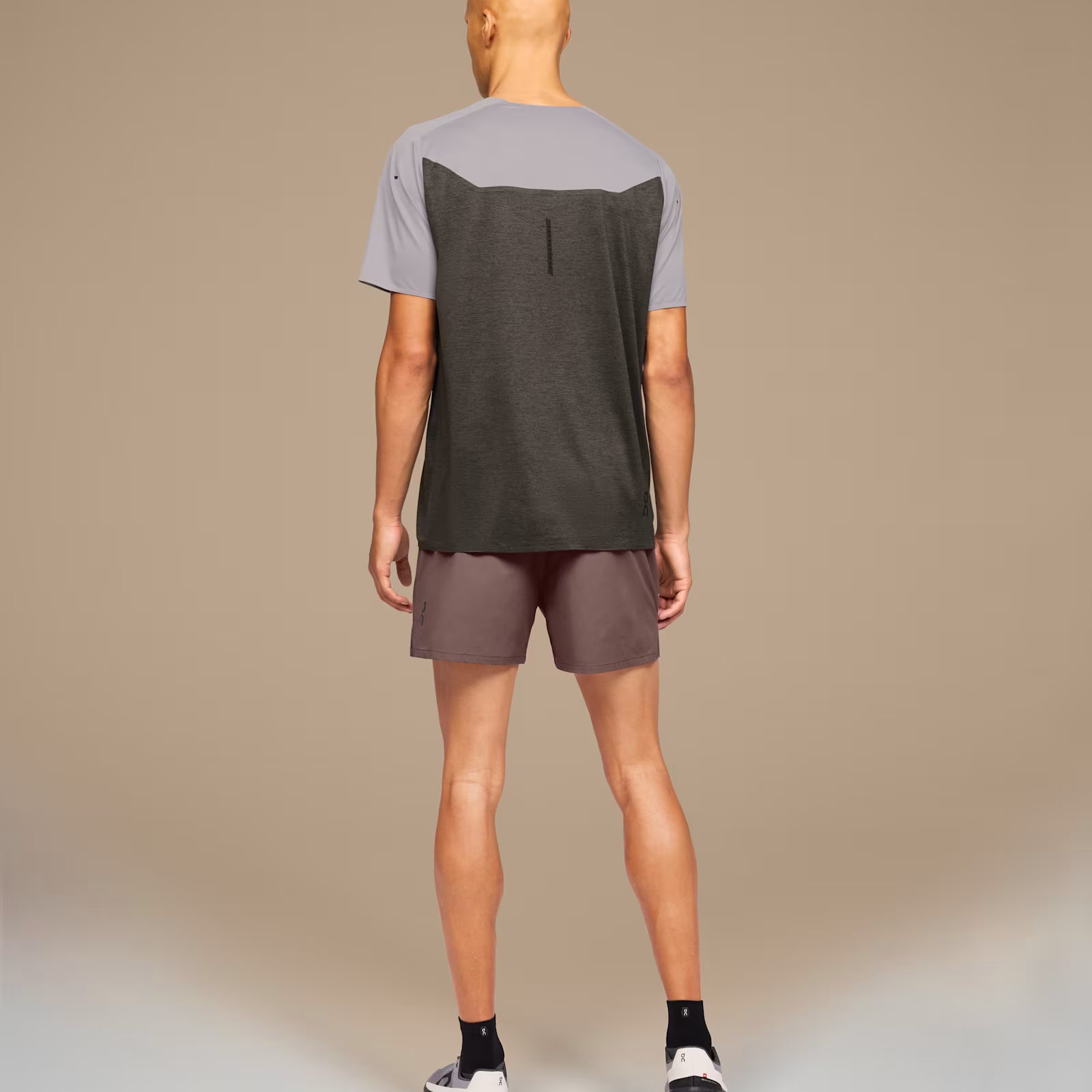 On Essential Shorts Grape | Black
