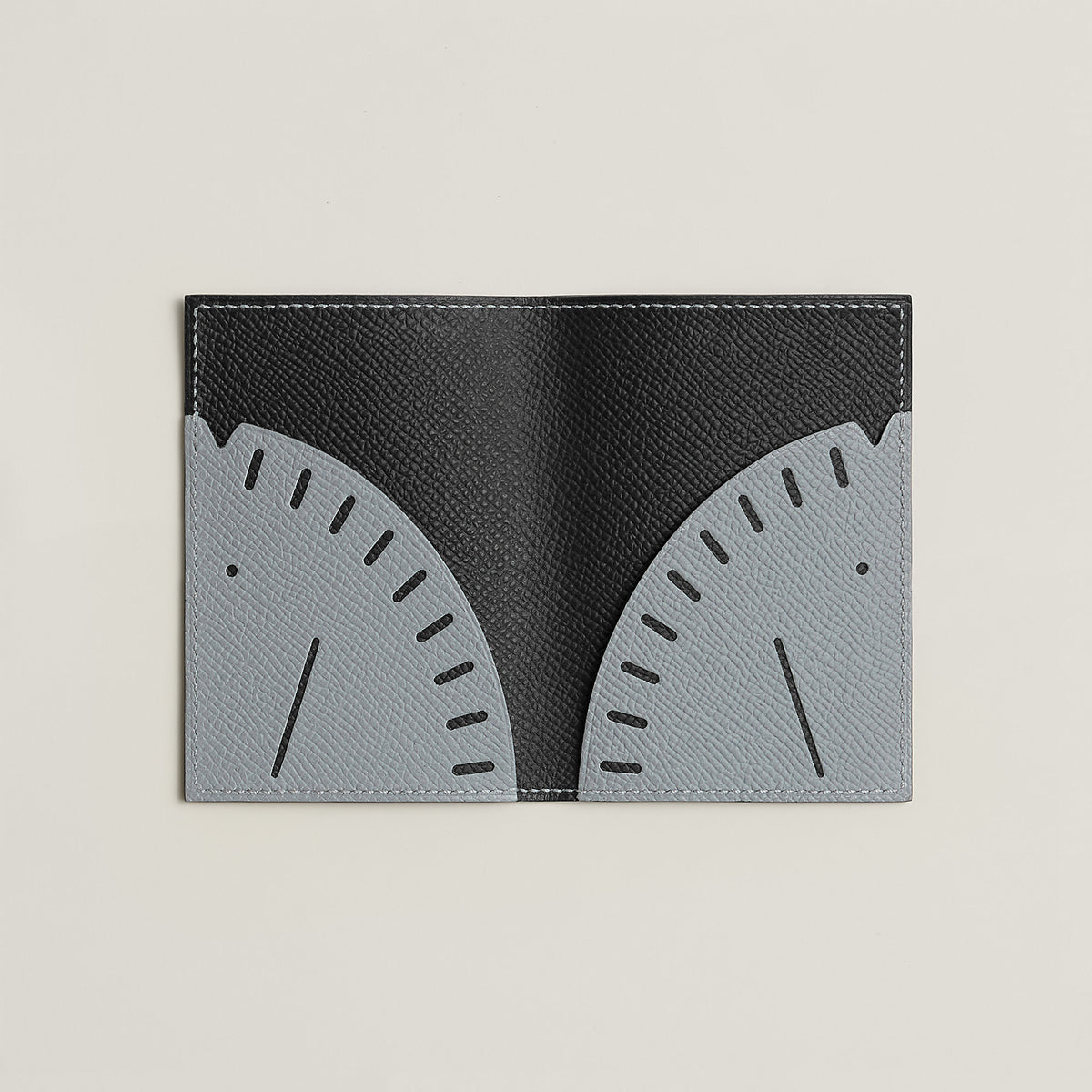 Hermes Doado Card Holder Gris Pantin