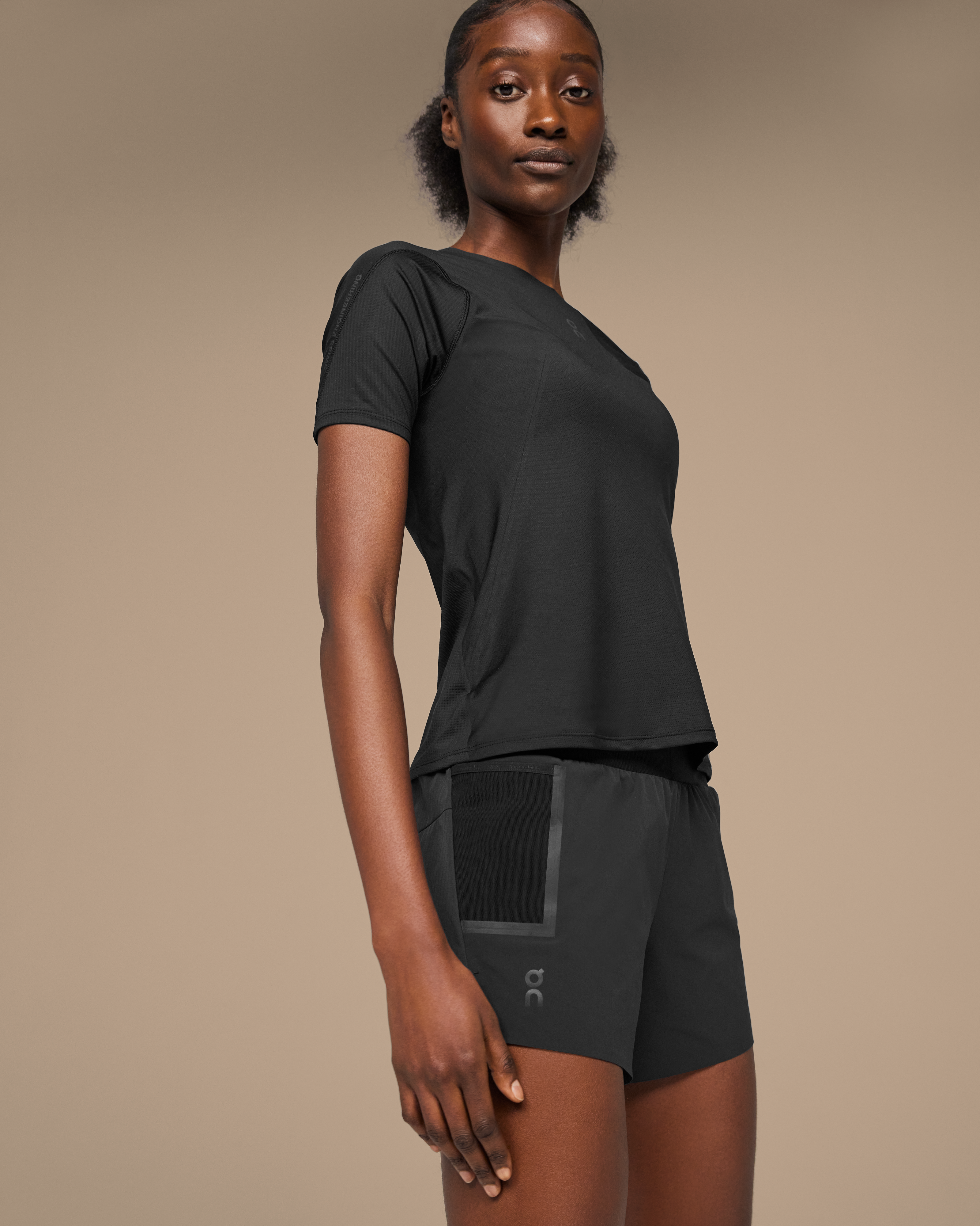 On Ultra Shorts Black (Women'S)