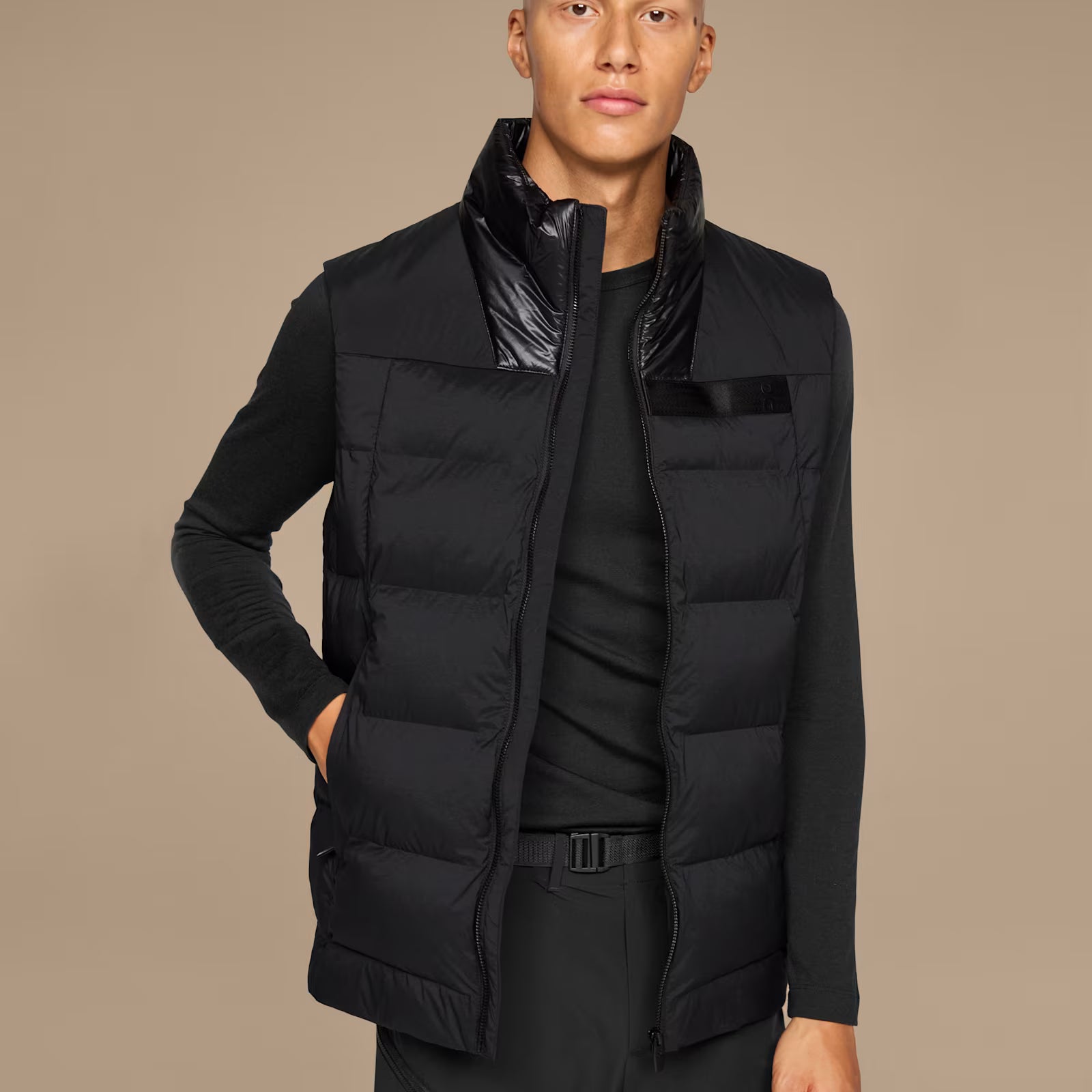 On Challenger Vest Black