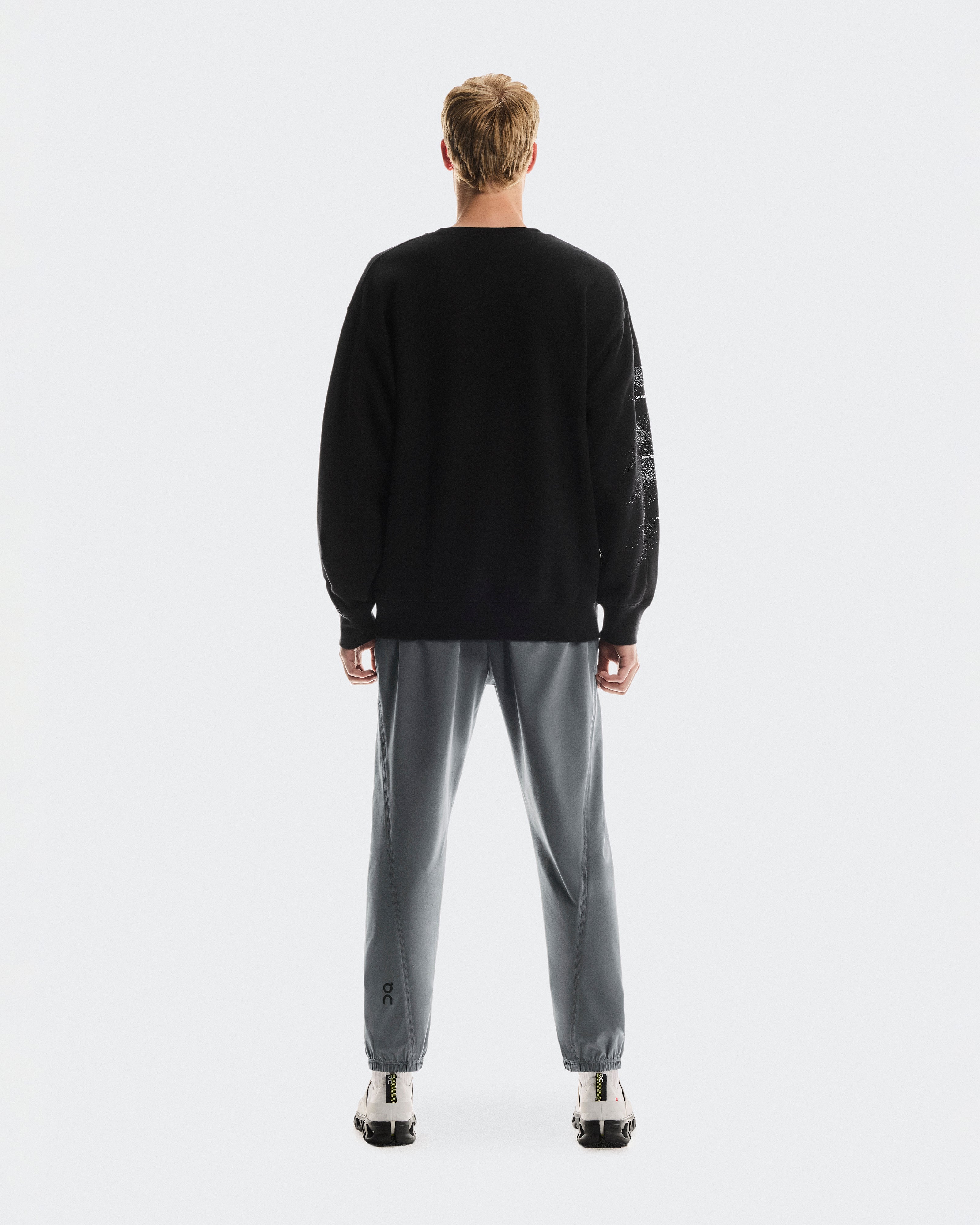 On Club Crew Graphic Black | Olive