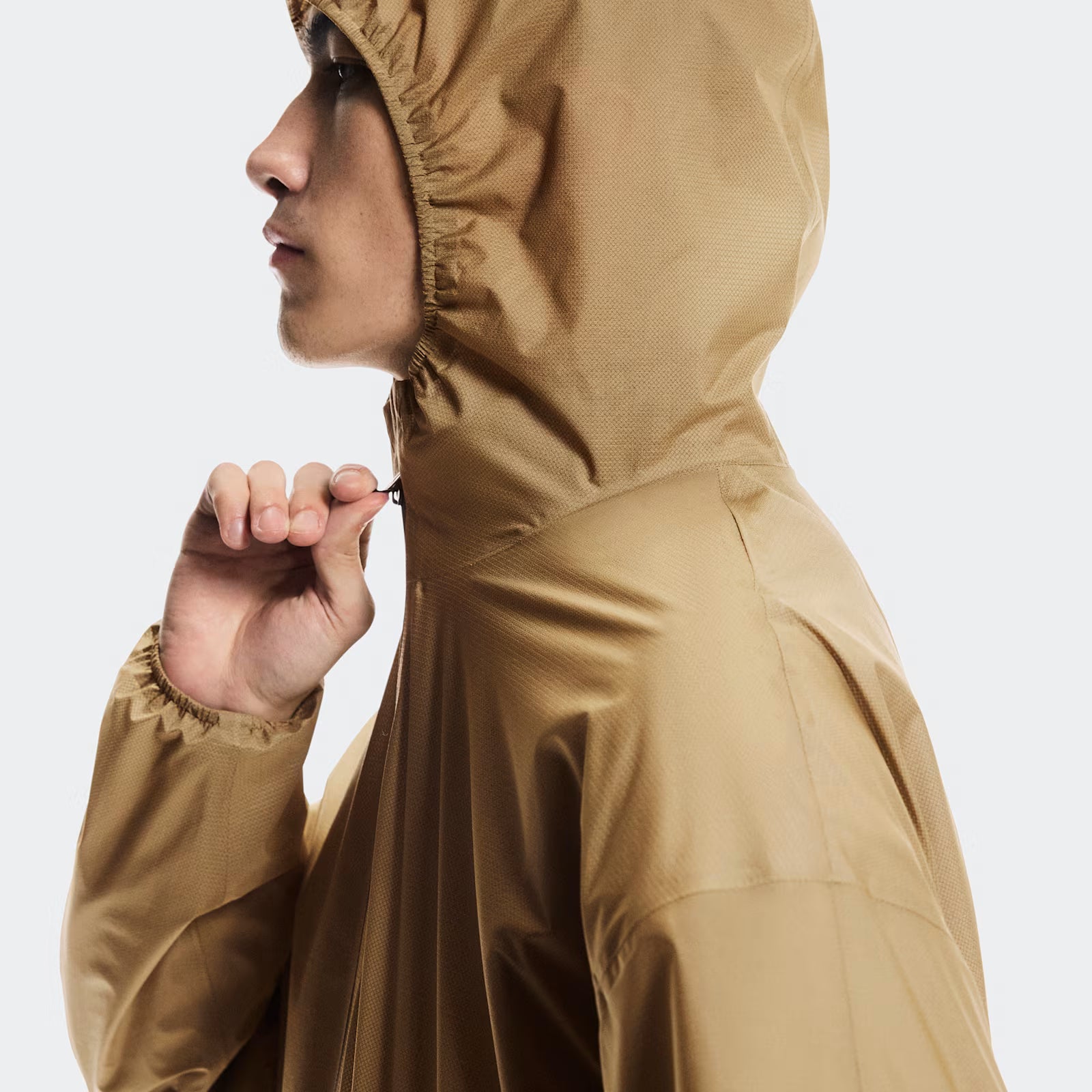 On Explore Lightweight Waterproof Jacket Chai
