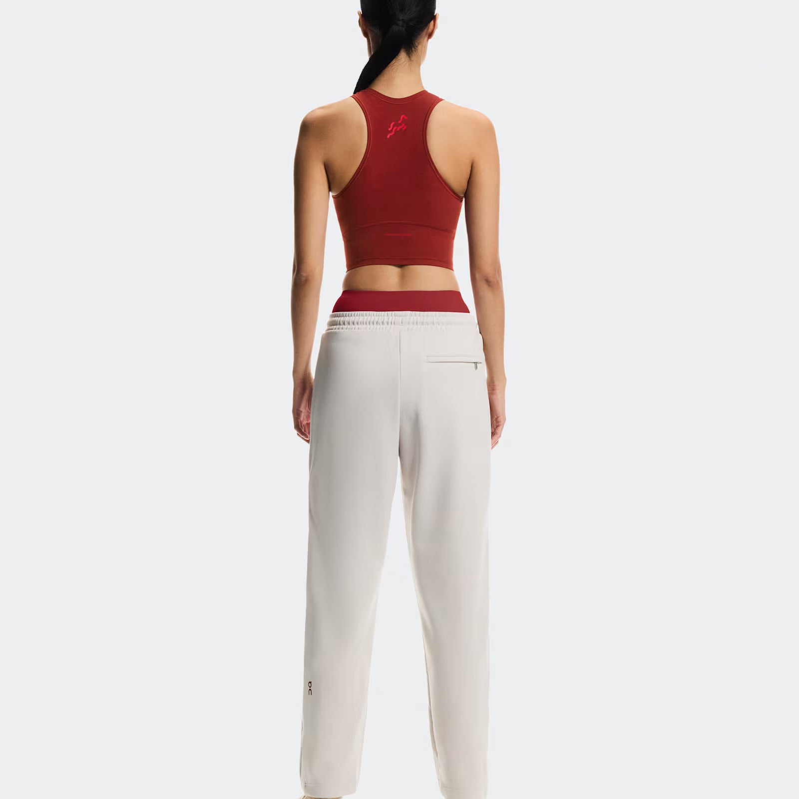 On Studio Crop Year Of The Horse Sienna (Women'S)