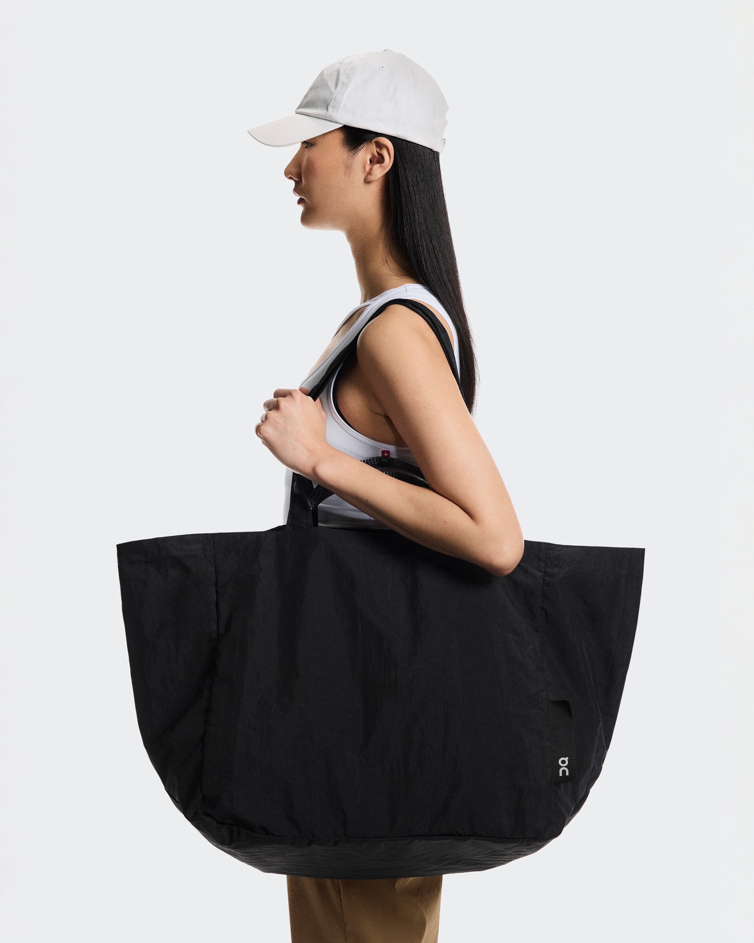 On Cargo Pack 60L Black