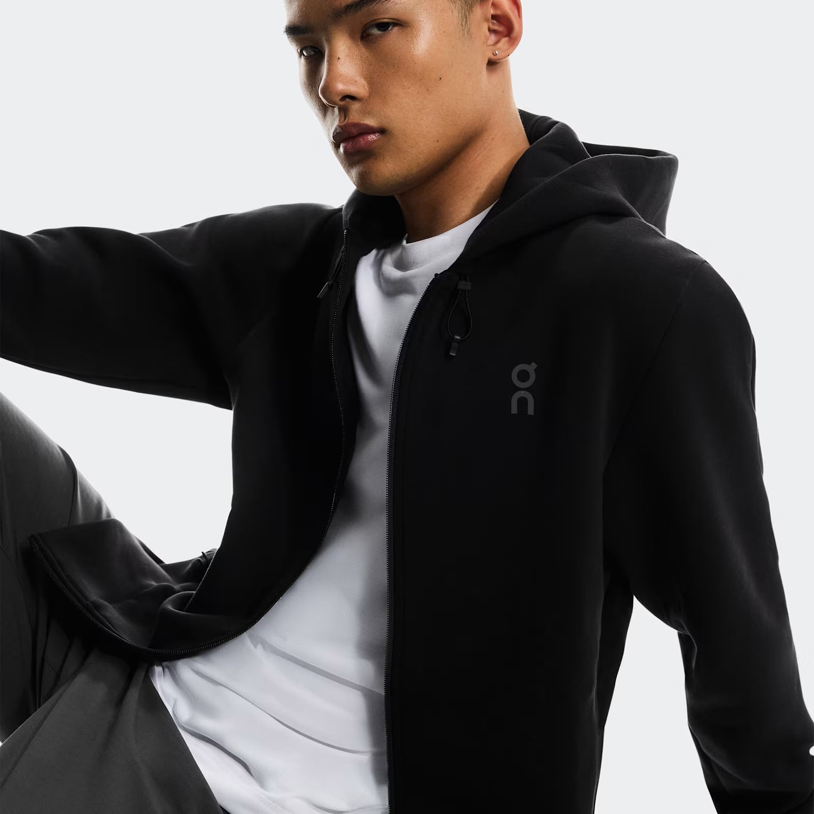 On Focus Tech Zip Hoodie Black