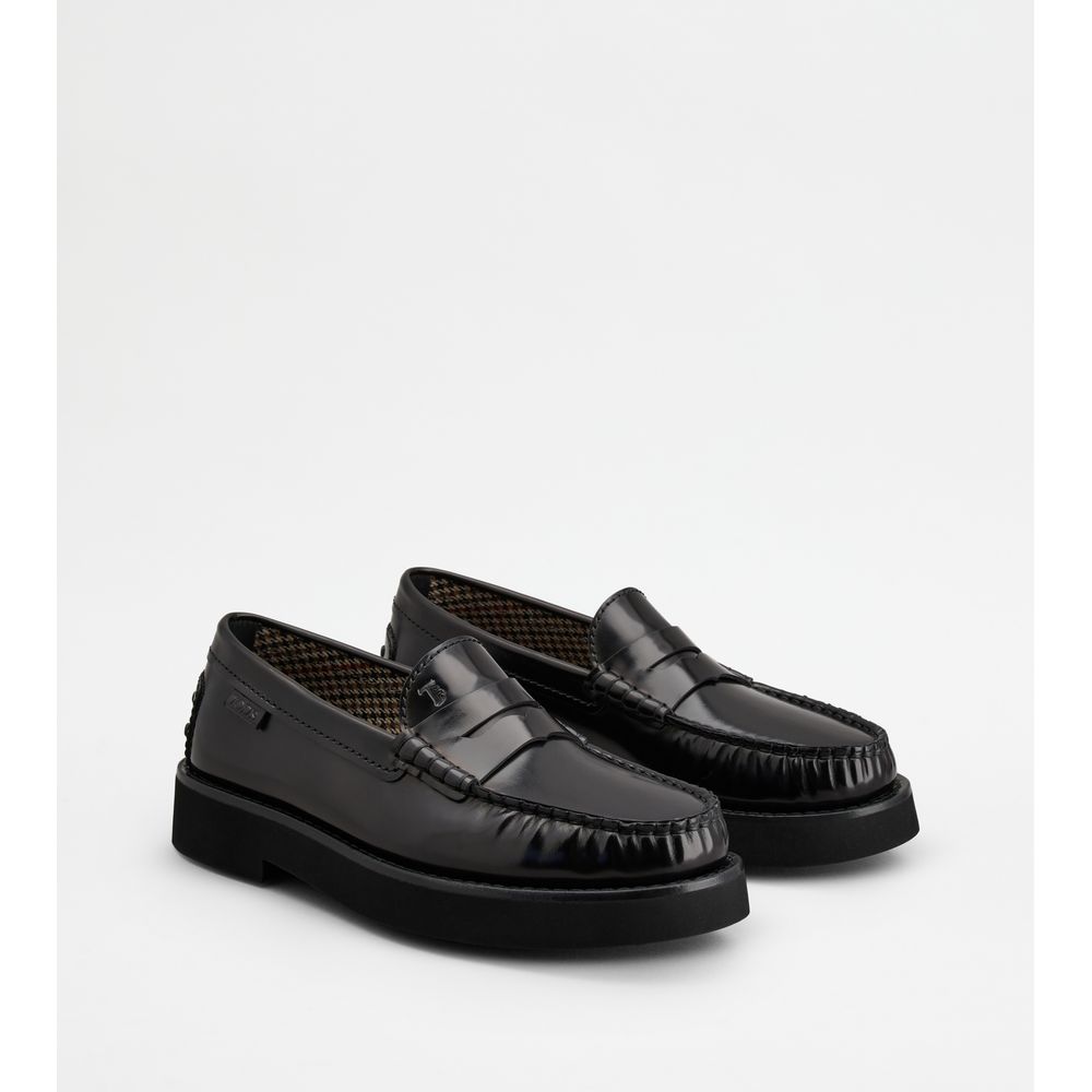 Tods Loafers In Leather Black Mens
