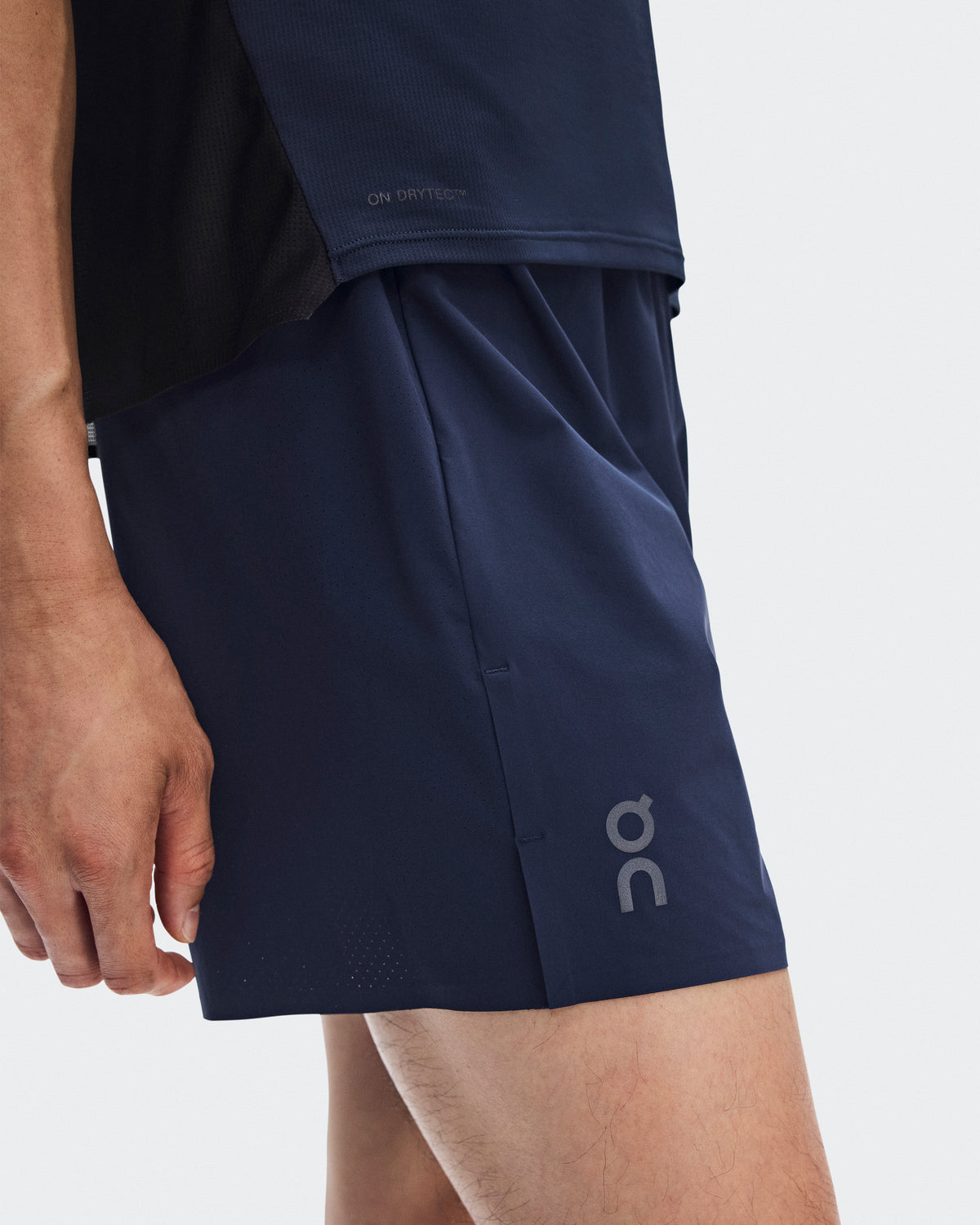 On 5" Performance Shorts Midnight