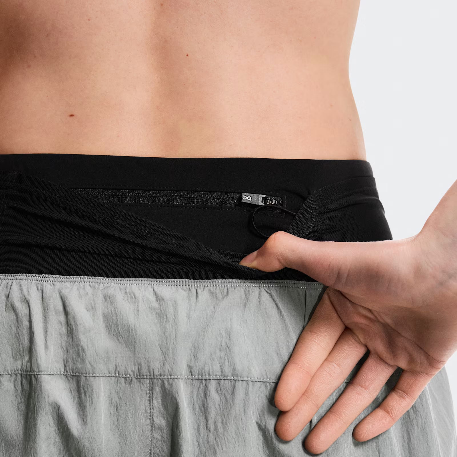 On Performance Volt Shorts Glacier (Women'S)
