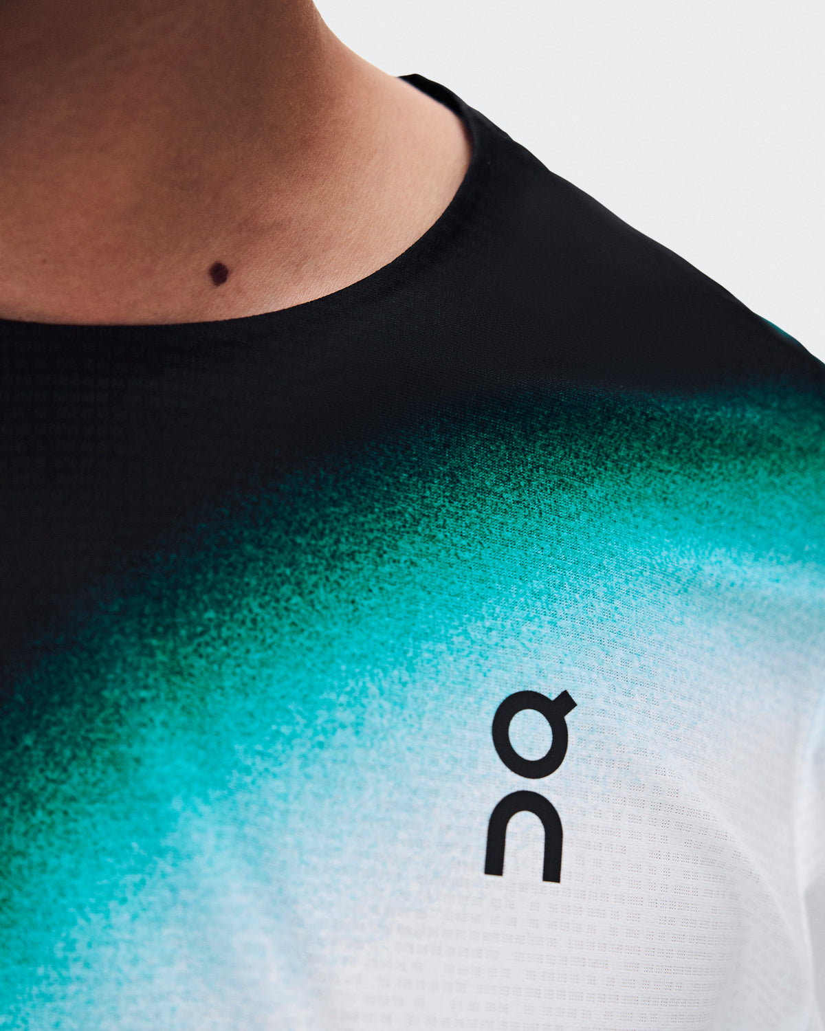 On Court-T Swing Black | Neem