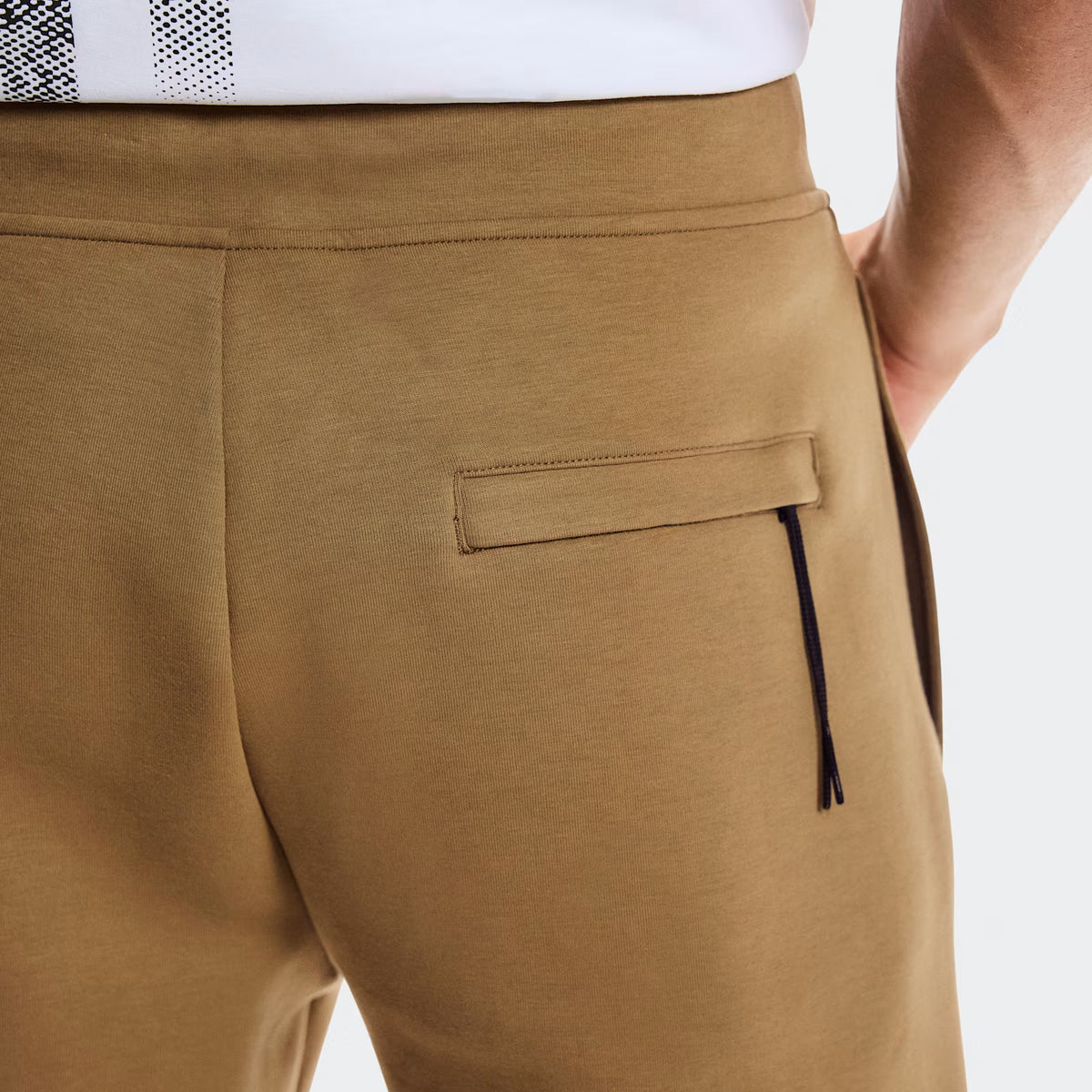 On Focus Tech Sweatpants Nutmeg