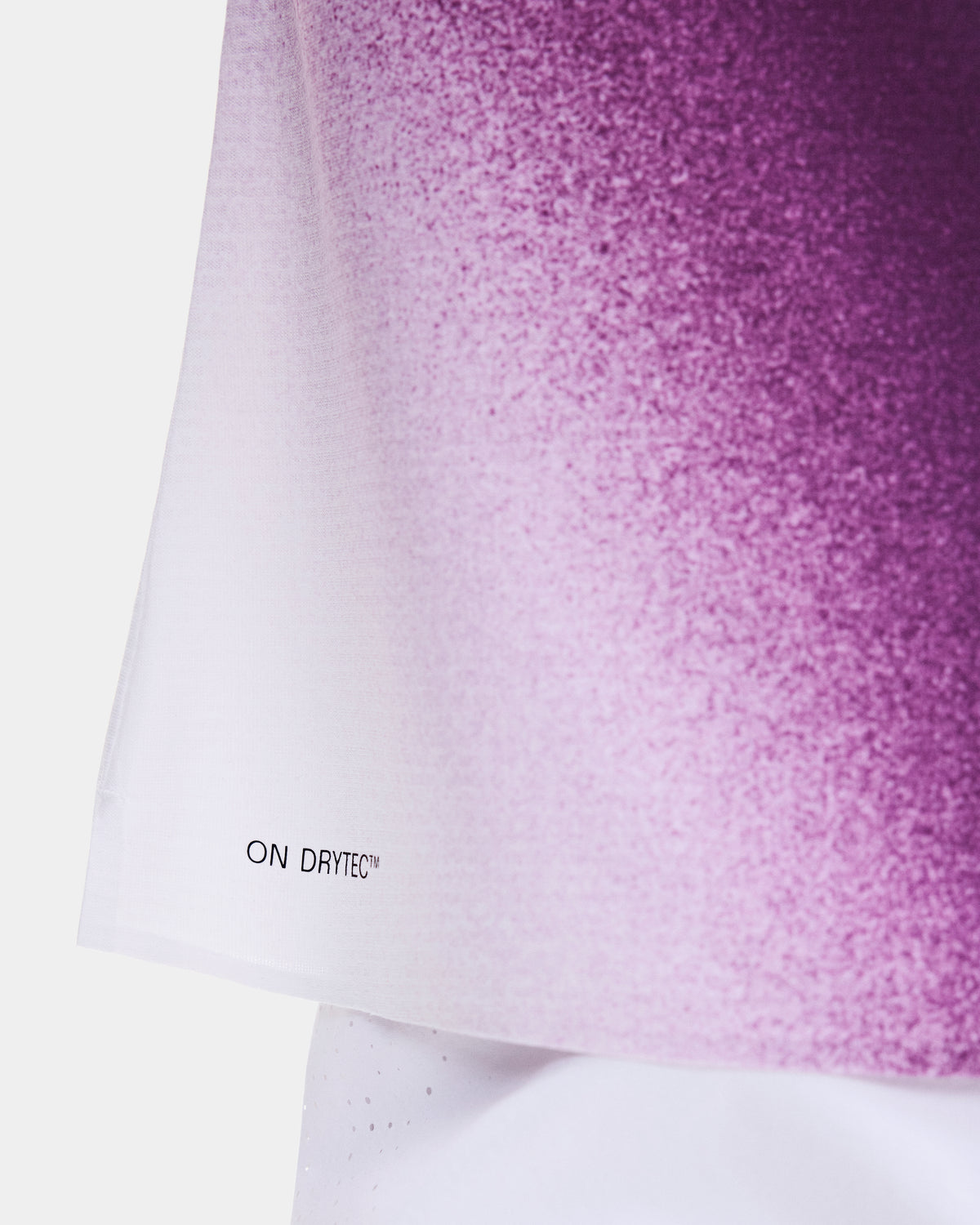 On Court-T Swing White | Cassis (Women'S)