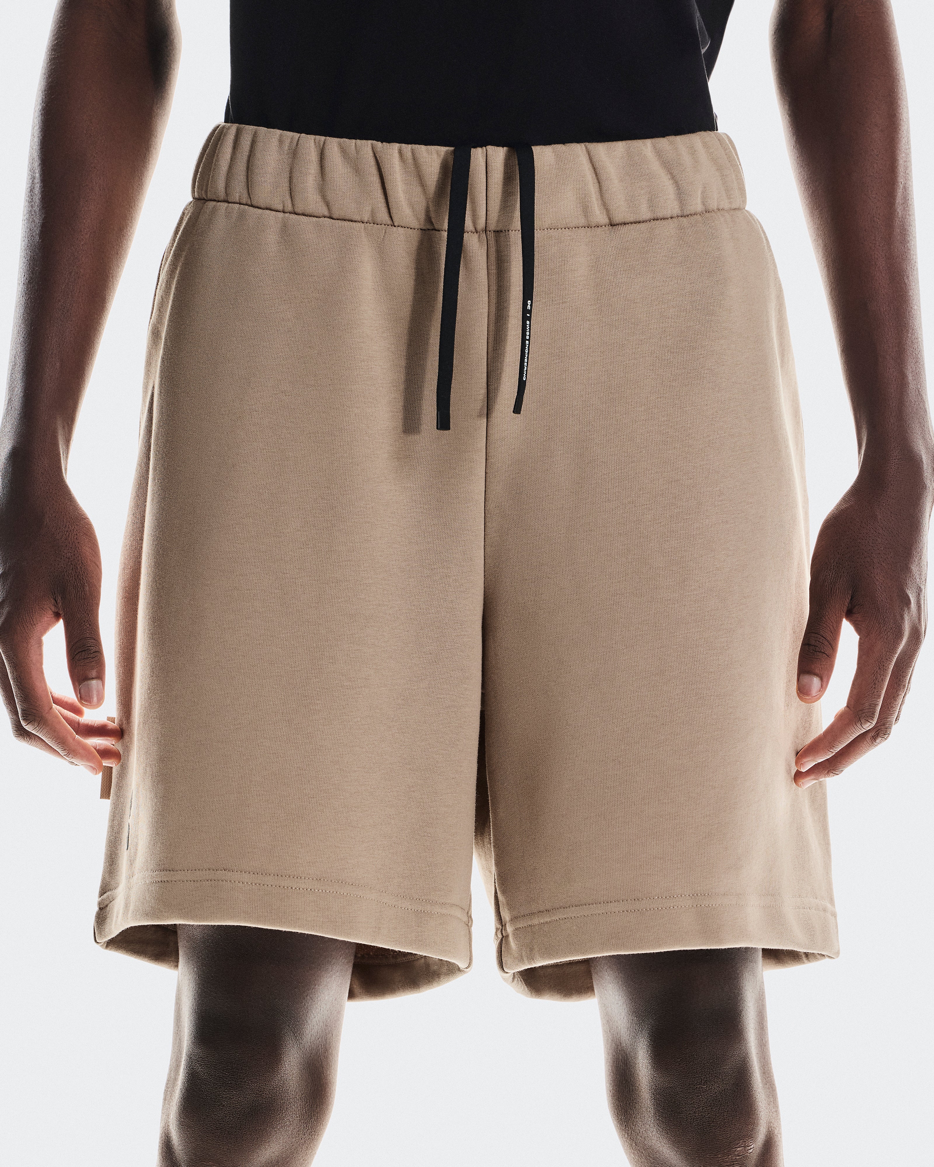 On Club Shorts Desert