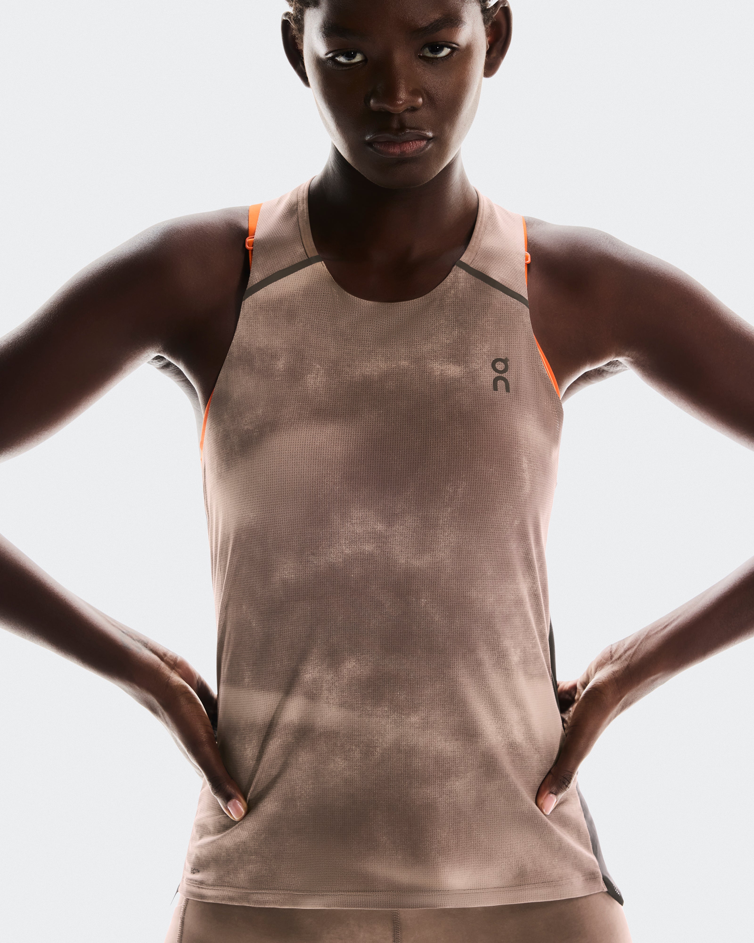 On Performance Tank Aop Cinder | Black (Women'S)
