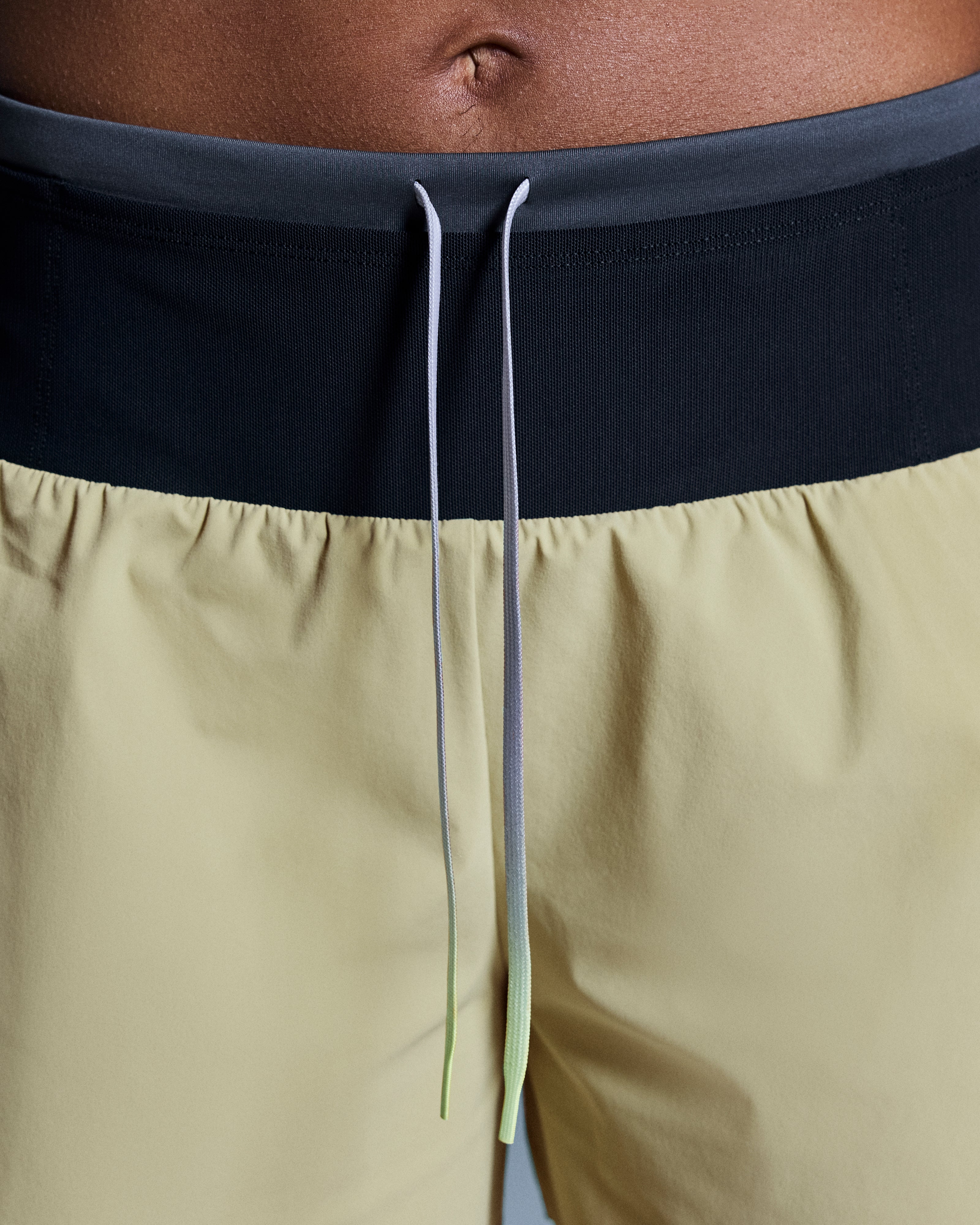 On Ultra Shorts Caper (Women'S)