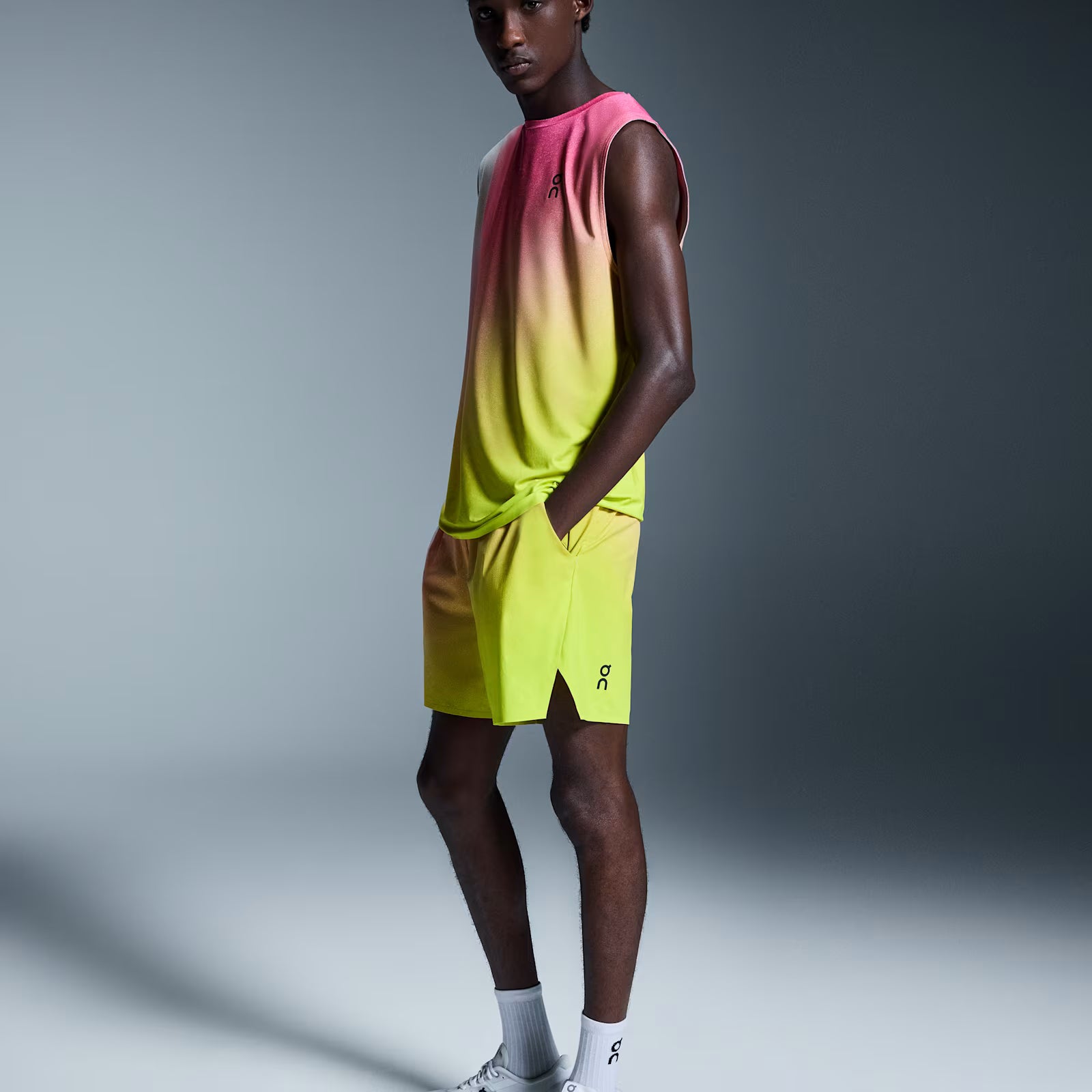 On Court Shorts White | Lime