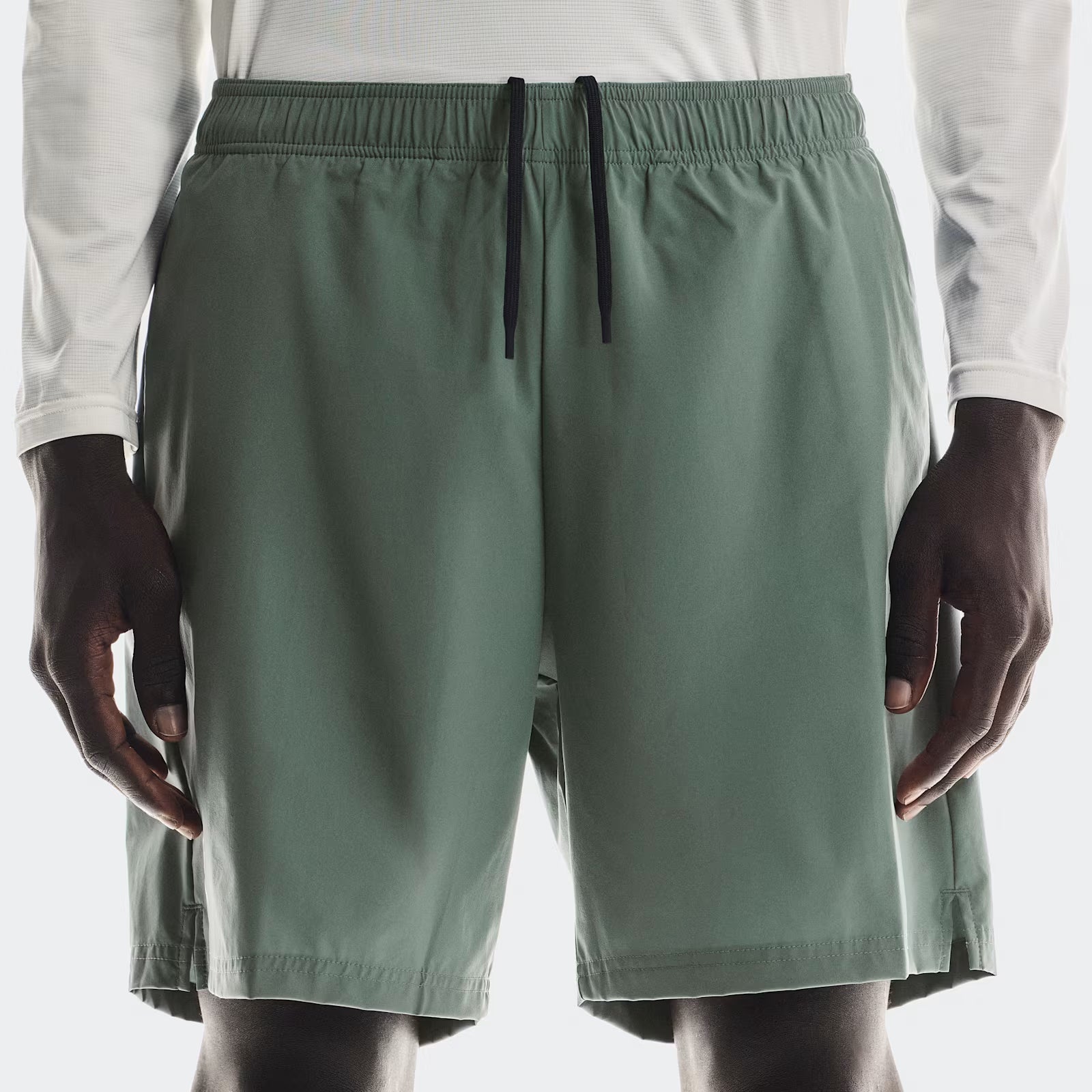 On 7" Core Shorts Olive