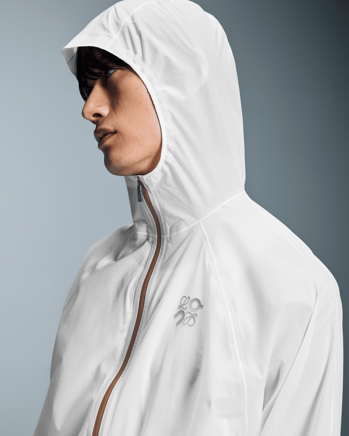 On Ultra Jacket Loewe White