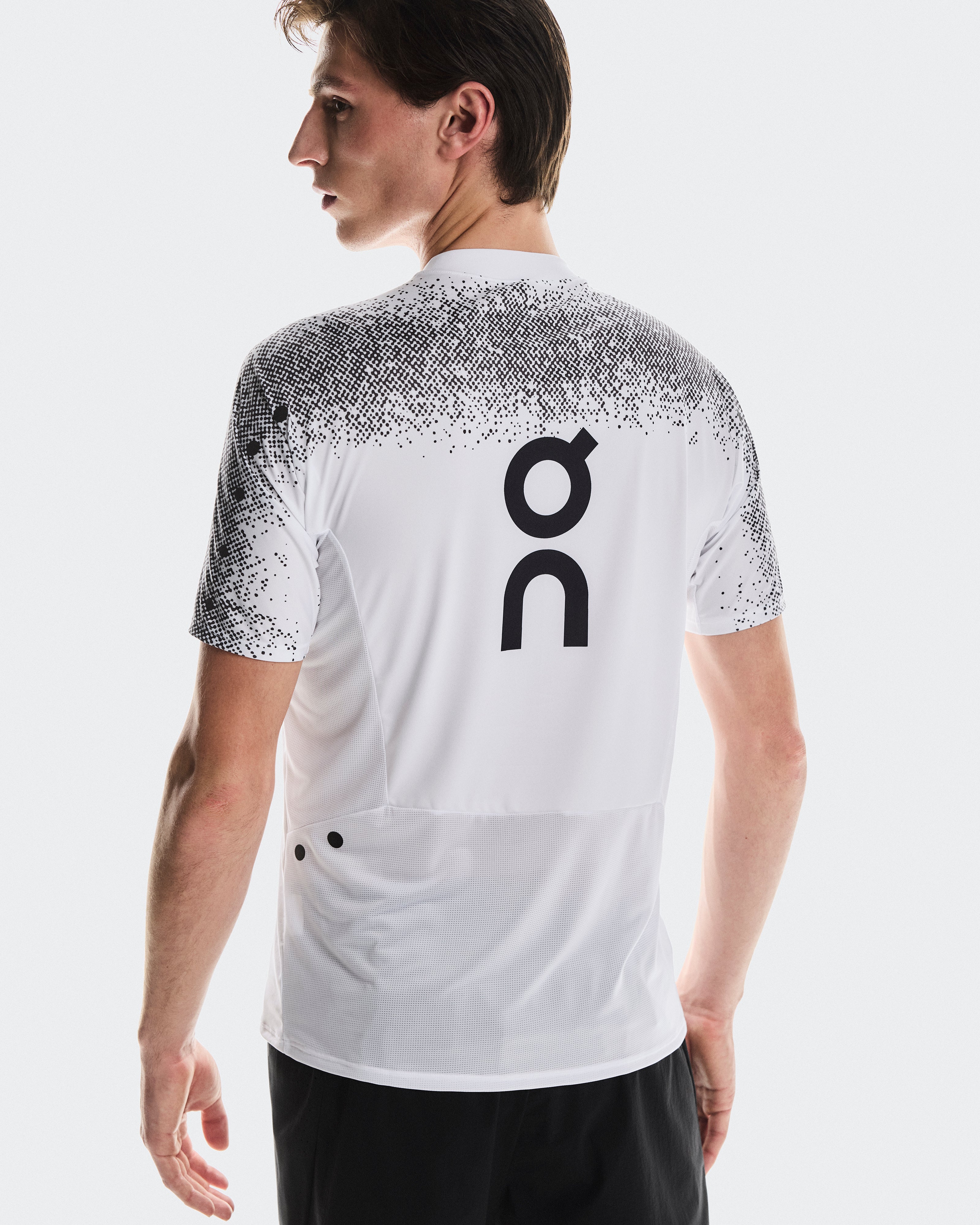 On Ultra-T White | Iron