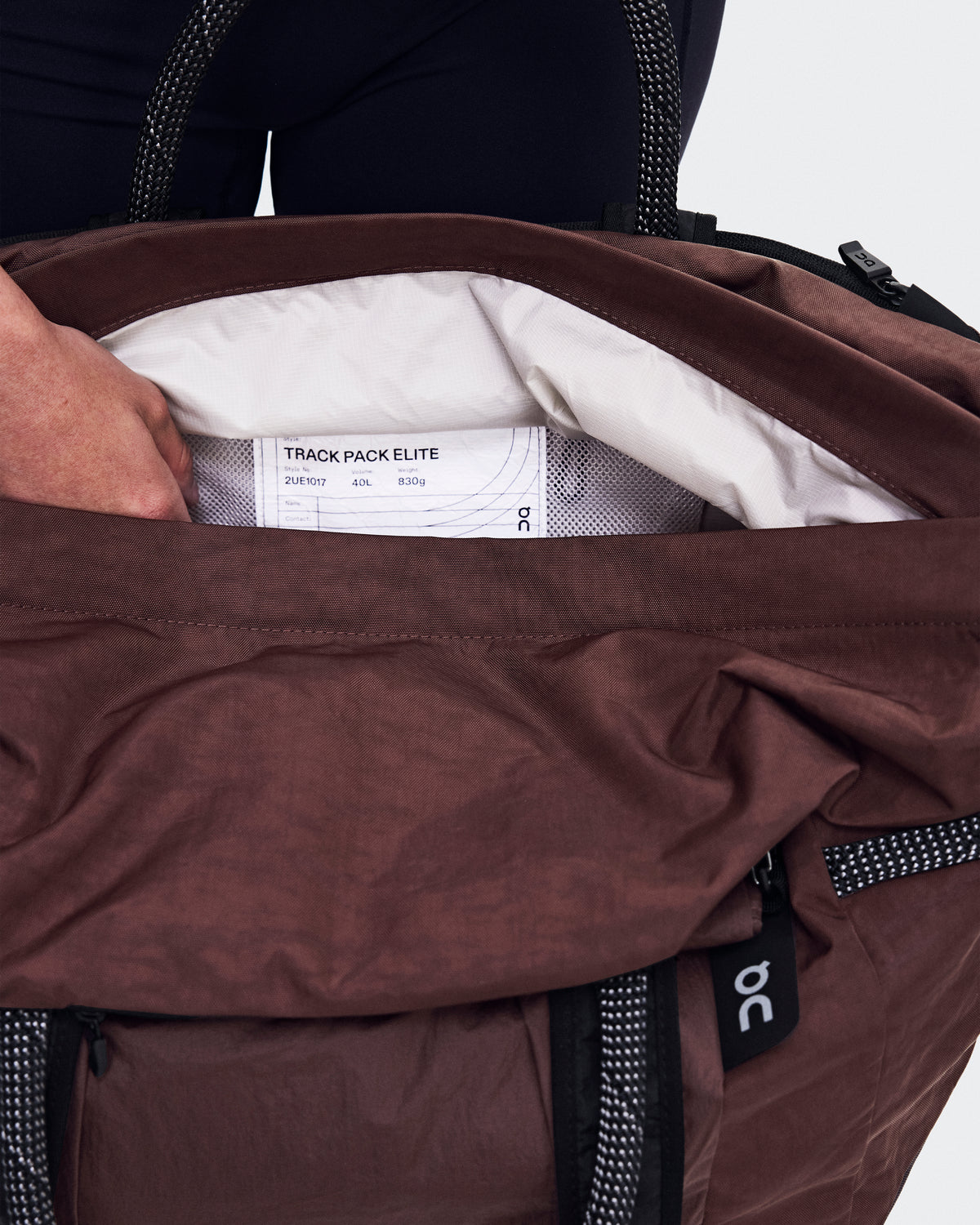 On Track Pack 40L Elite Cacao | Black