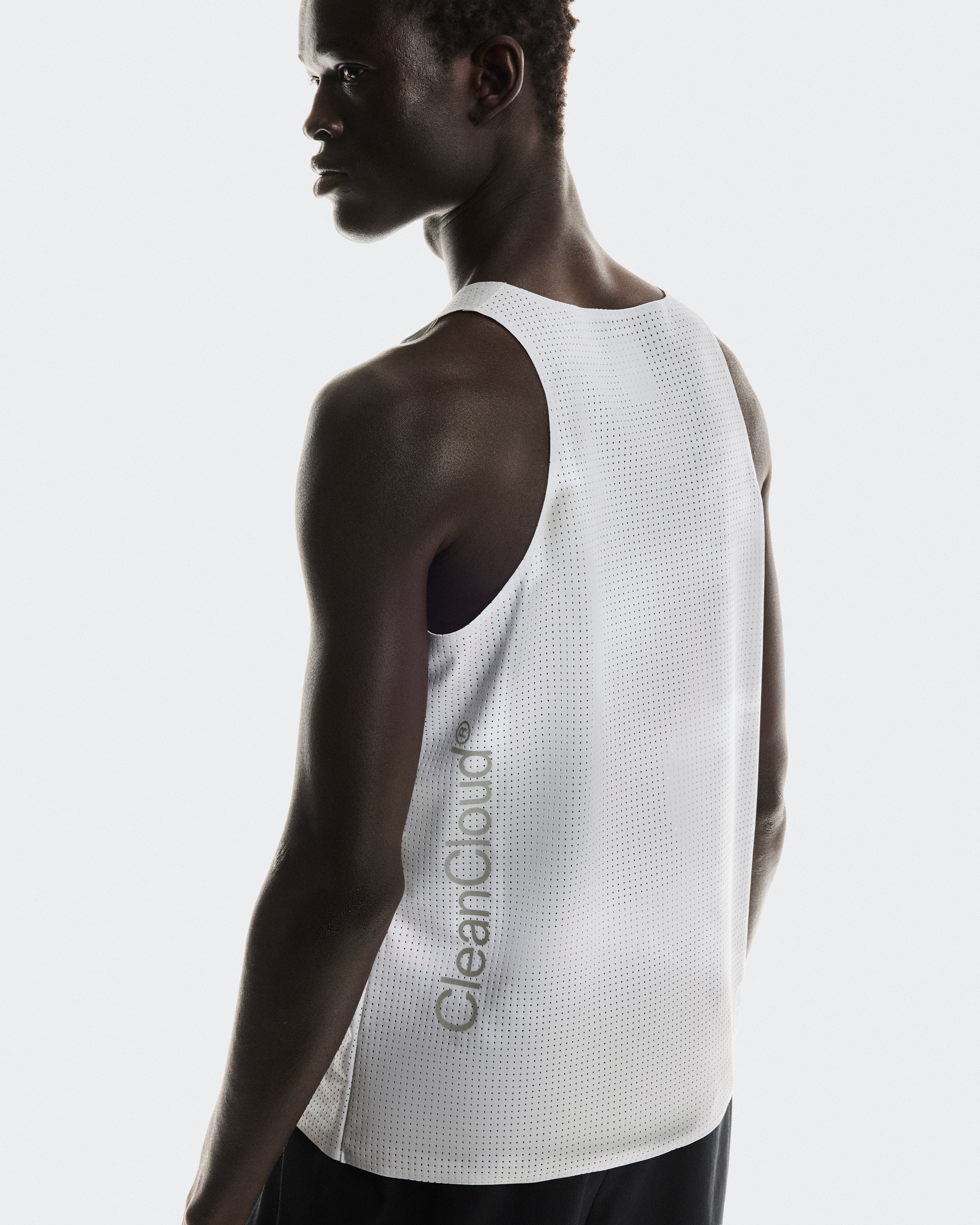 On Pace Tank Glacier | White