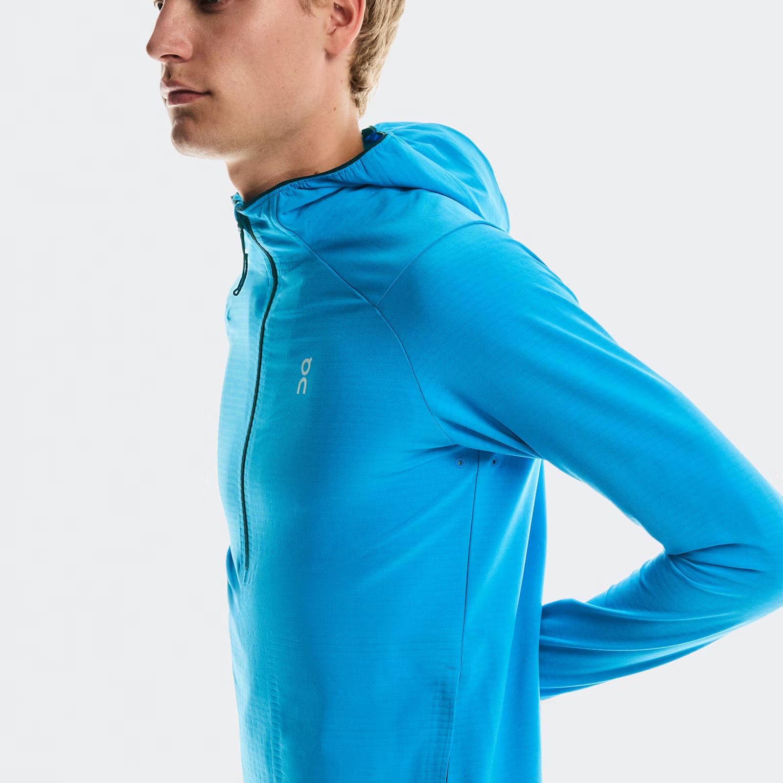 On Pace Hoodie Malibu