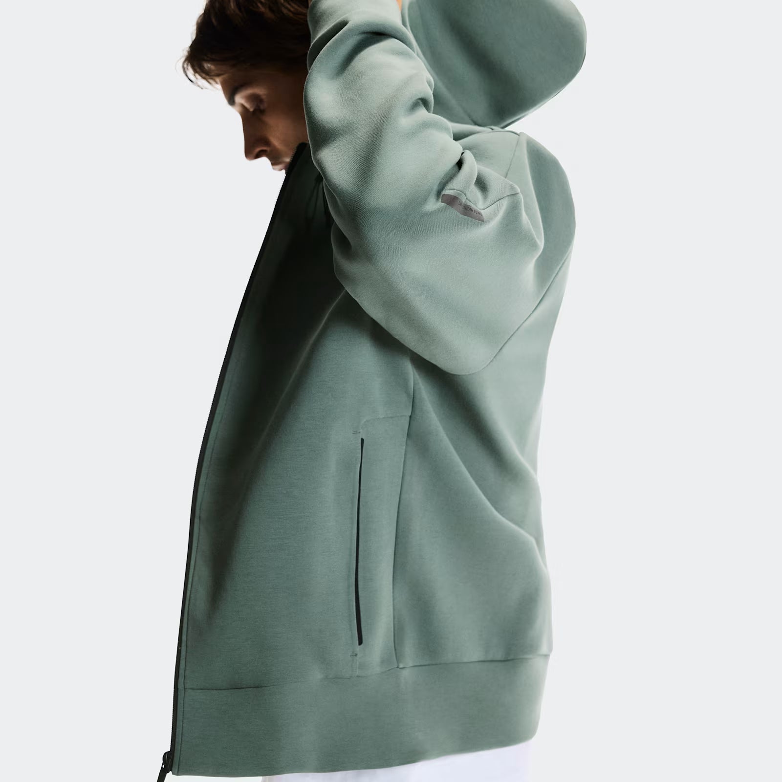 On Focus Tech Zip Hoodie Olive