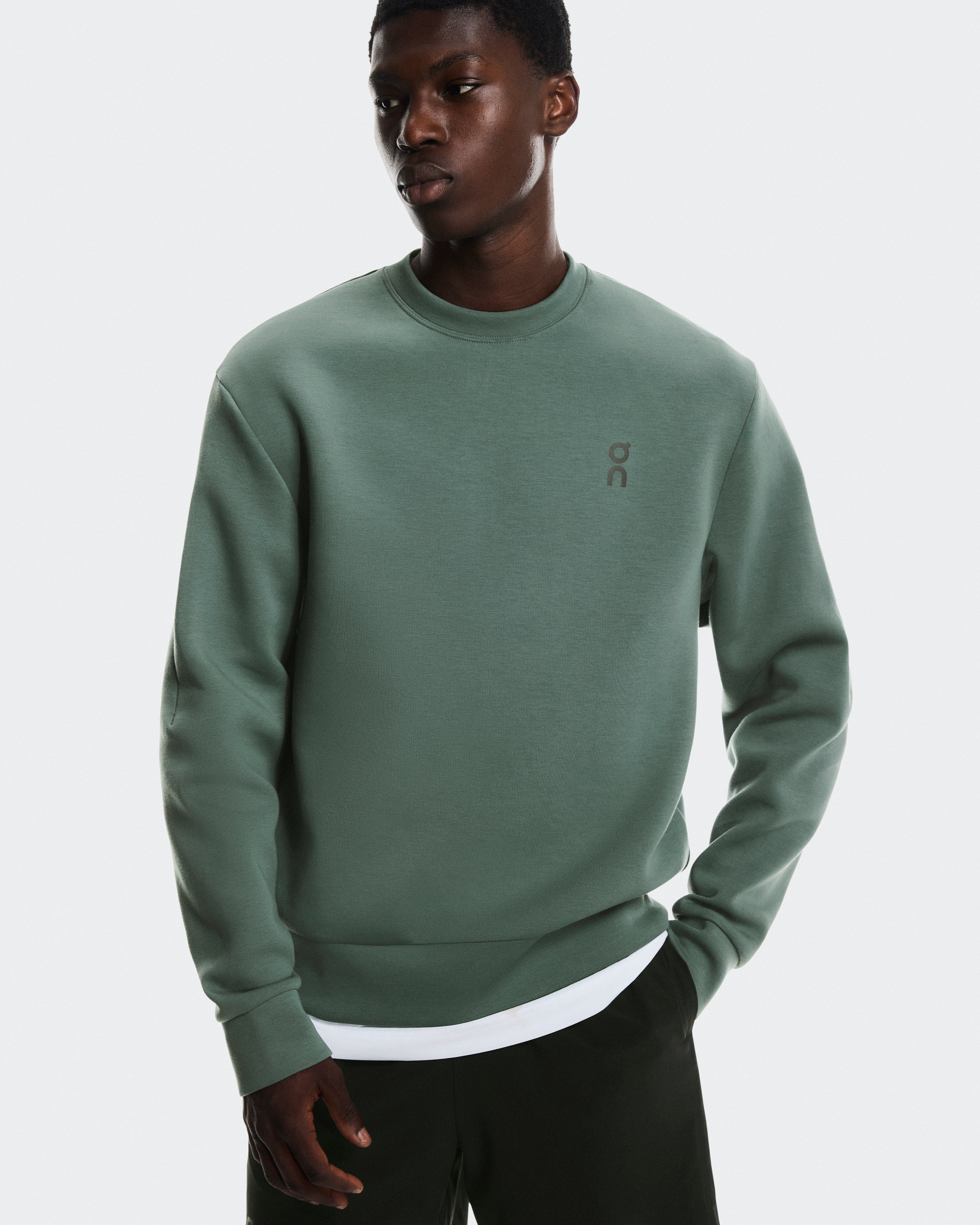 On Focus Tech Crew Olive