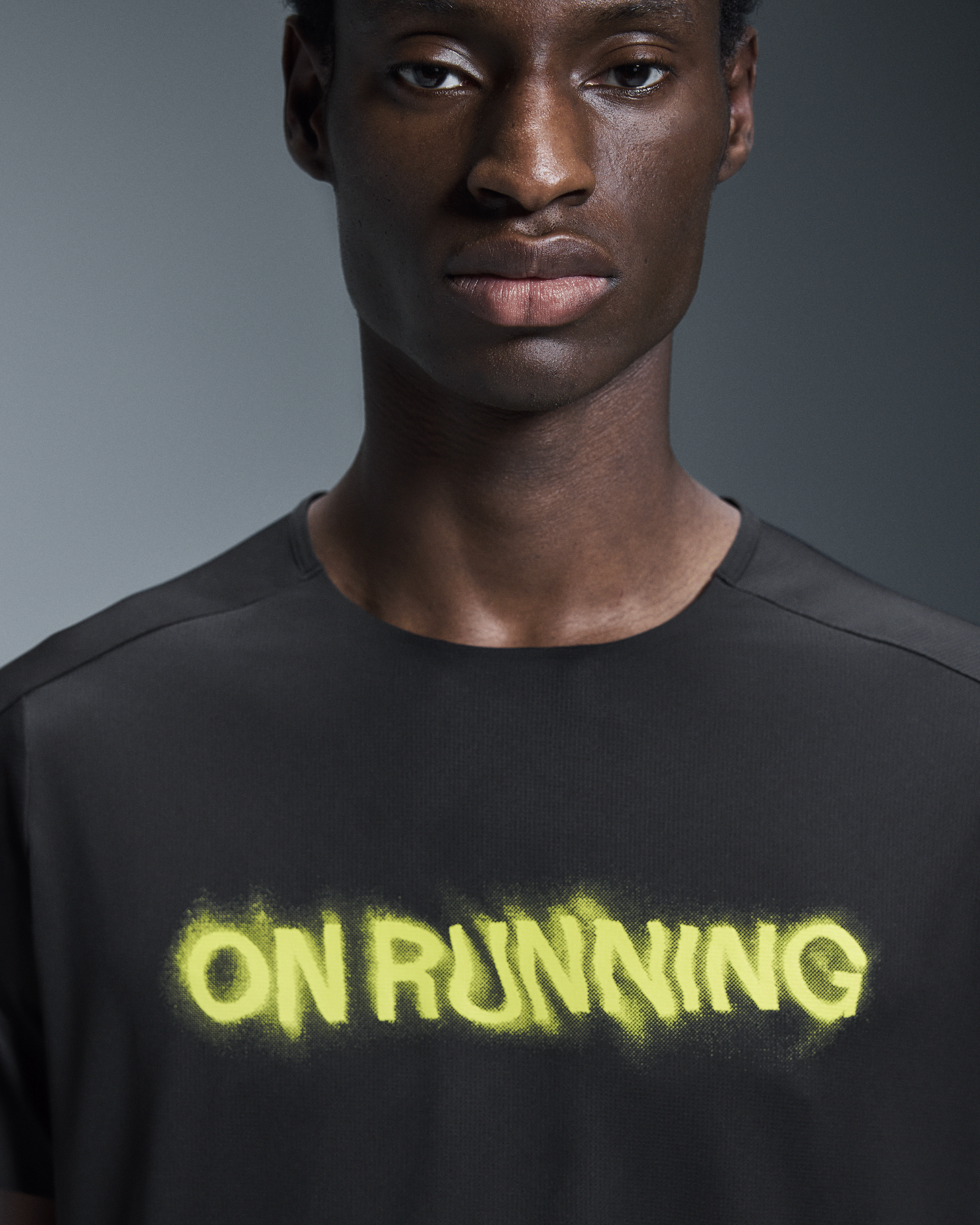 On Performance-T Lumos Black