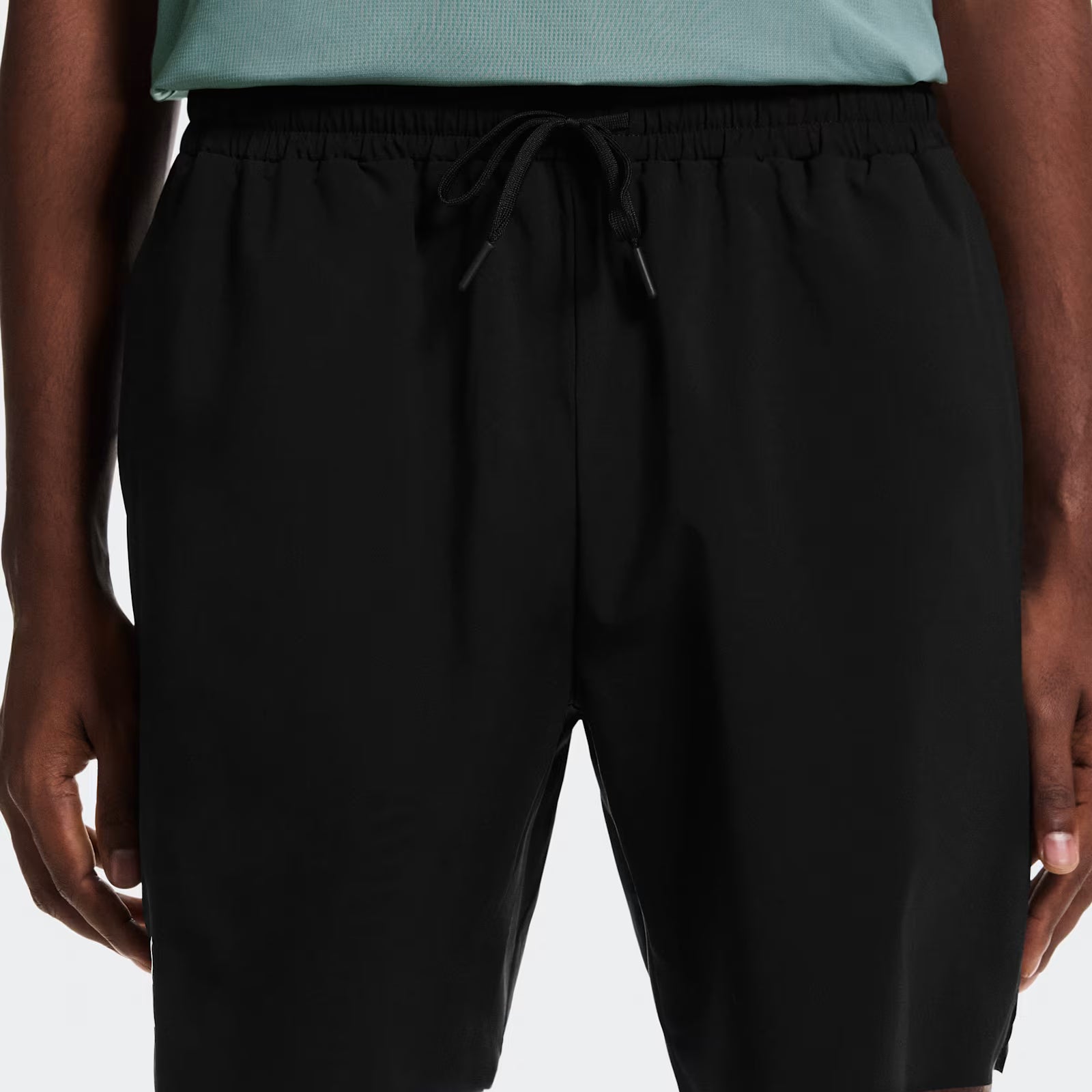 On 7" Court Shorts Black