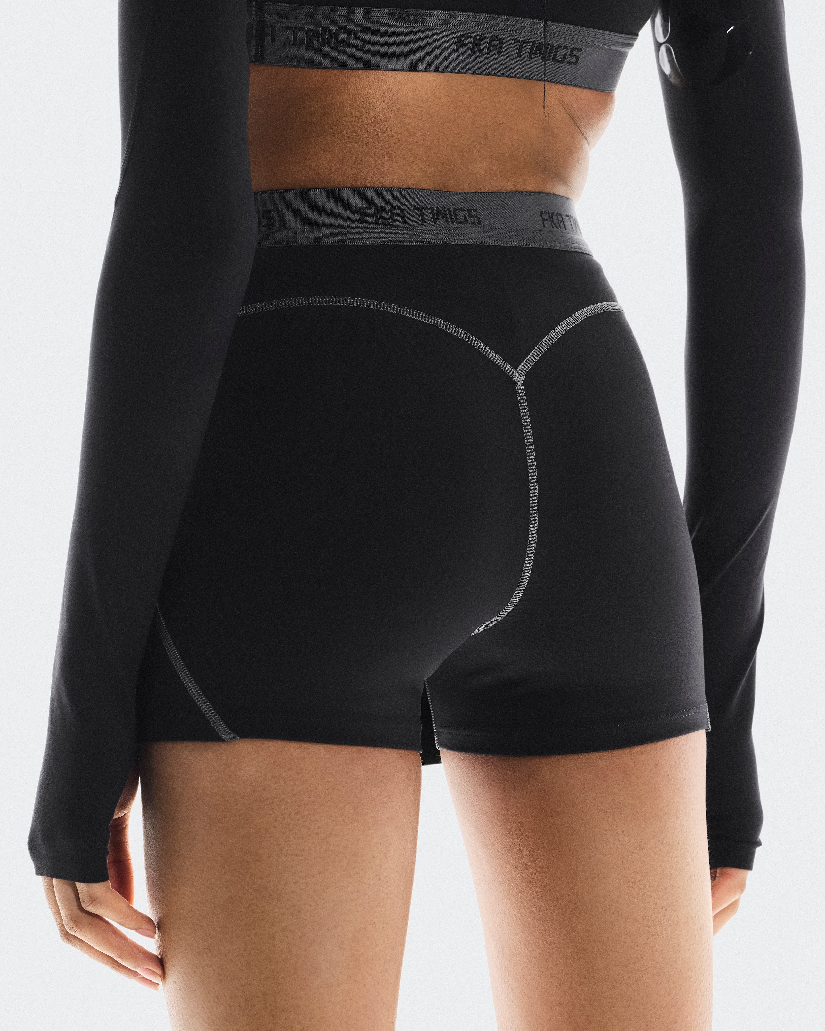 On Studio Skort FKA Black (Women's)