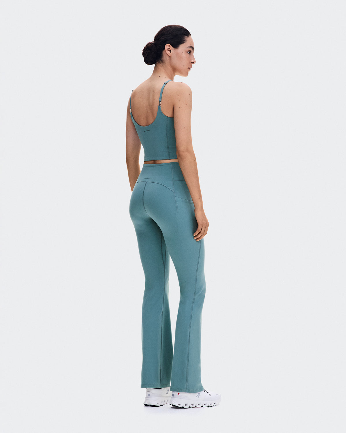 On Studio Flared Pants 32" Agave (Women'S)