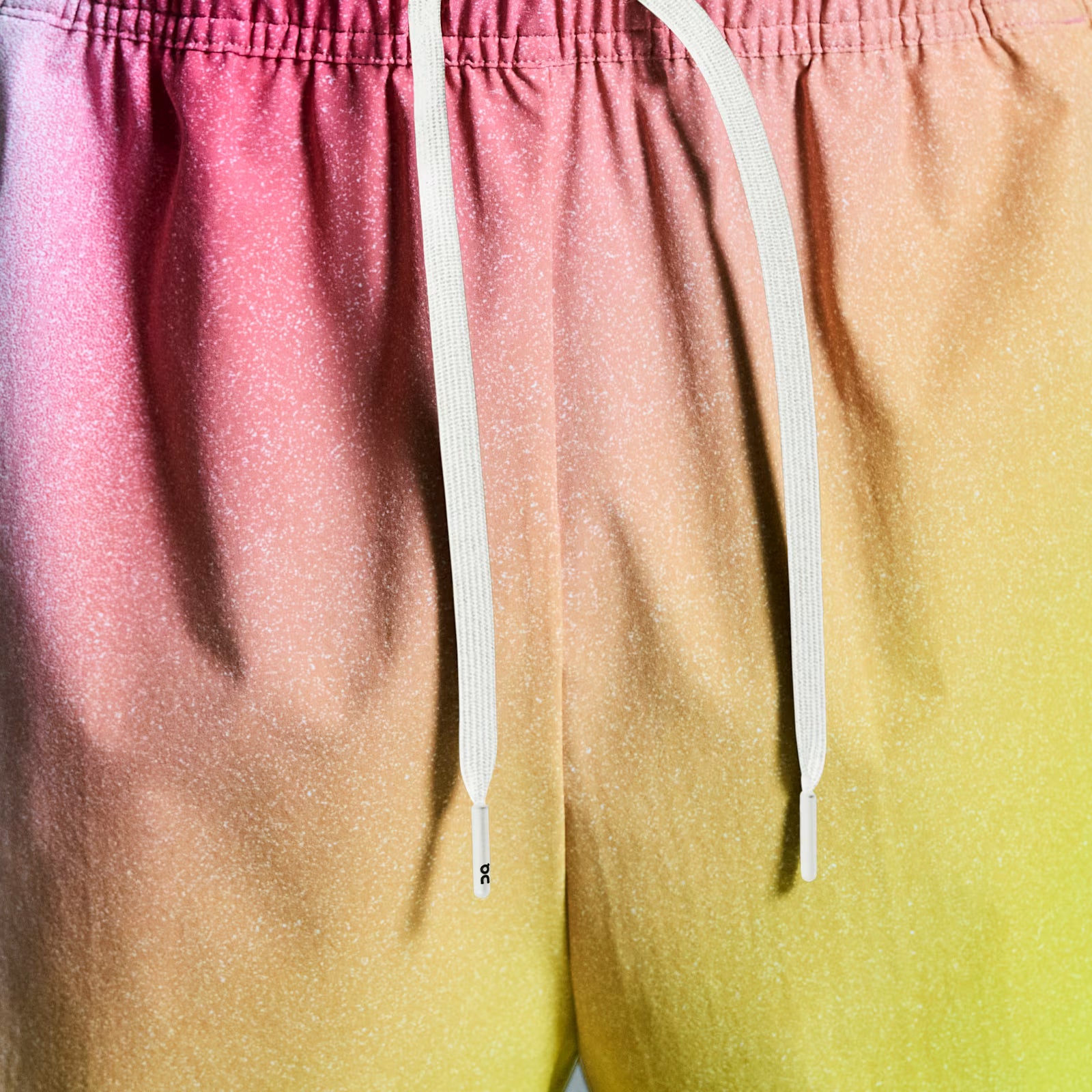 On Court Shorts White | Lime