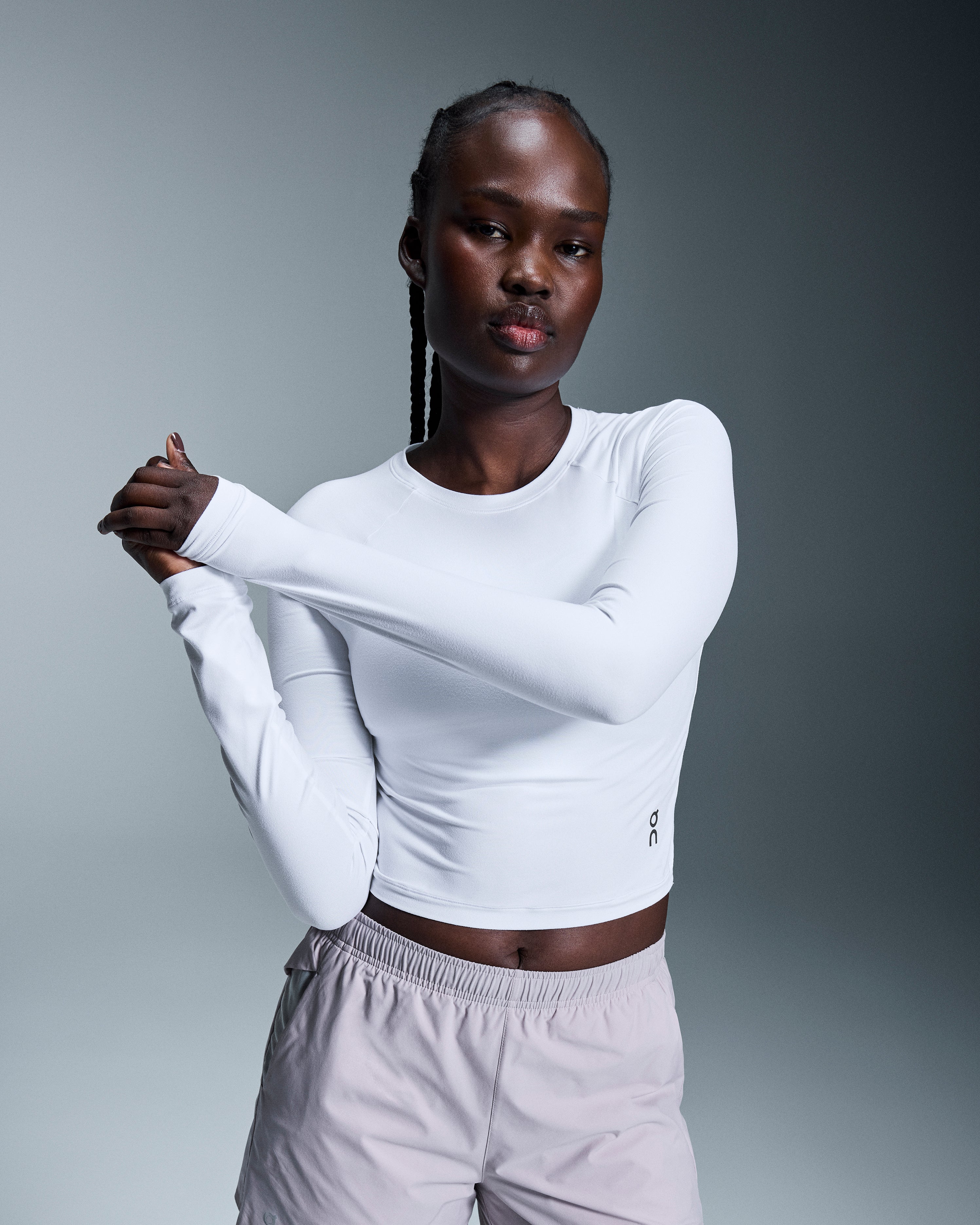 on movement long-t crop White (Women's)
