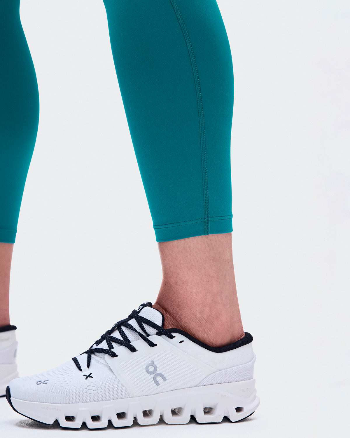 On Train Tights 7/8 Abyss (Women'S)